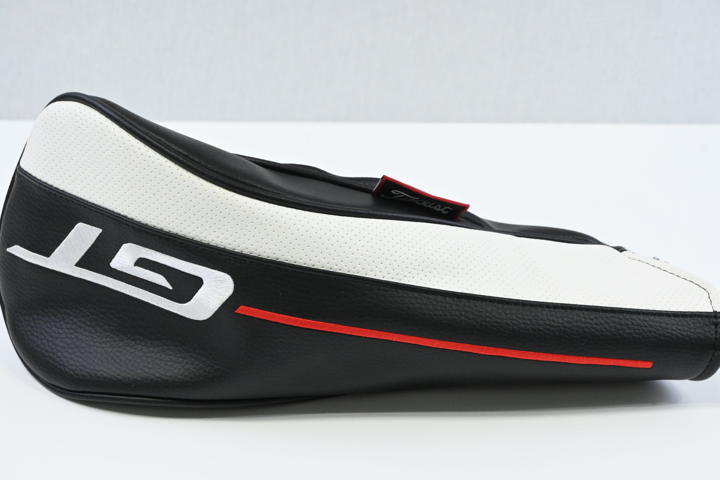 Titleist GT2 Driver / 9 Degree / Regular Flex Denali Red 50 Shaft