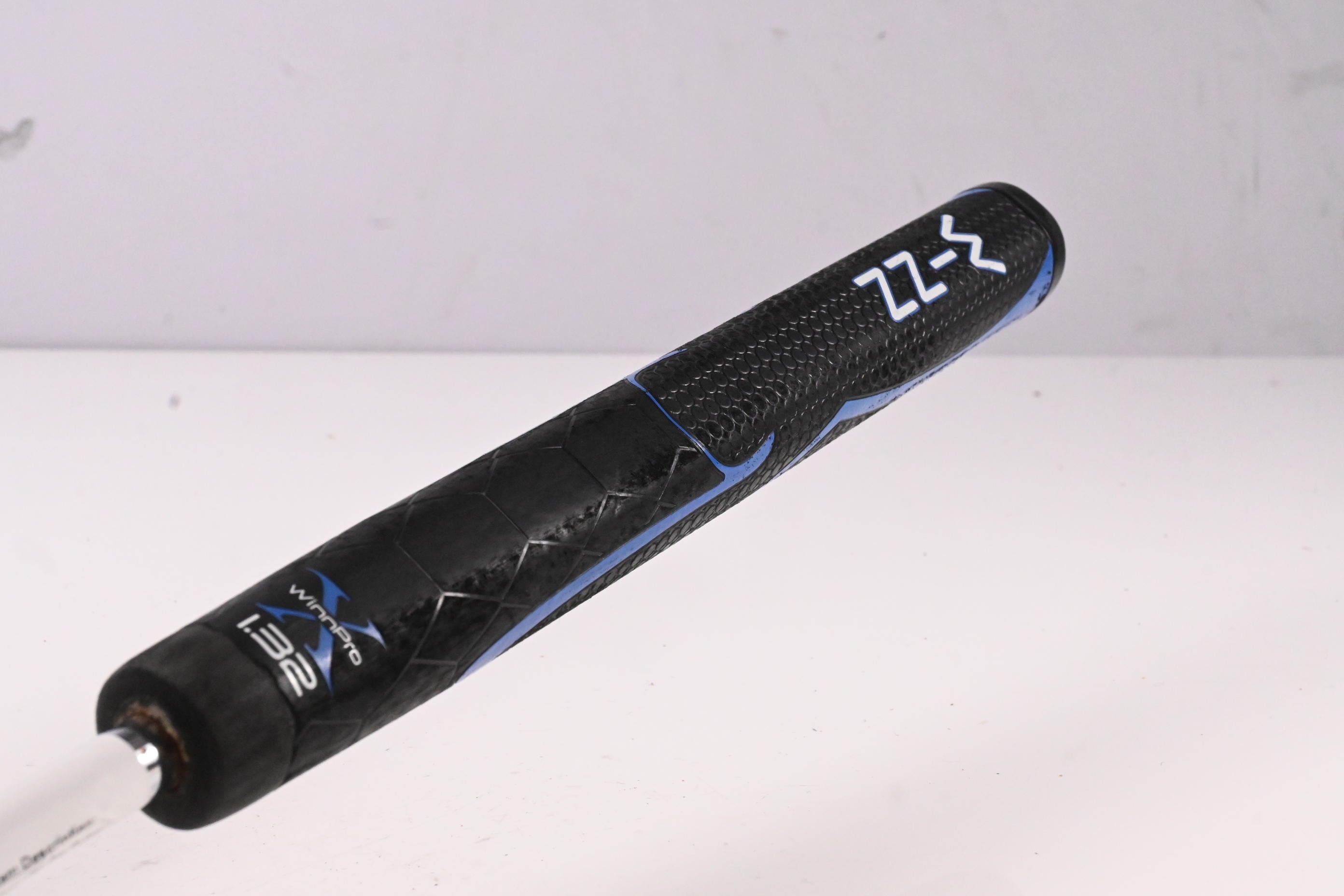 Odyssey White Hot Pro V-Line Putter / 34 Inch