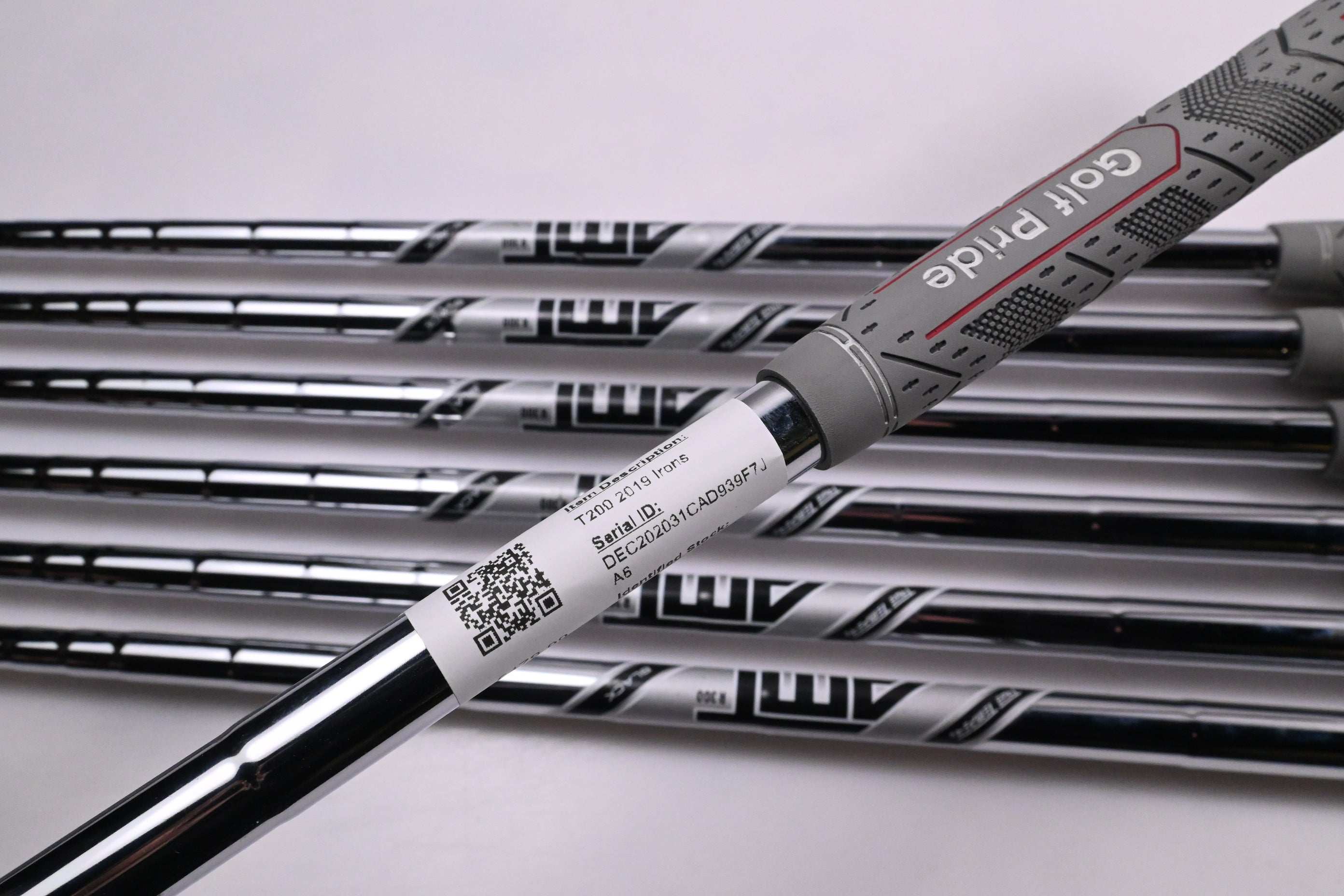 Titleist T200 2019 Irons / 5-PW+48° / Regular Flex AMT Black R300 Shafts