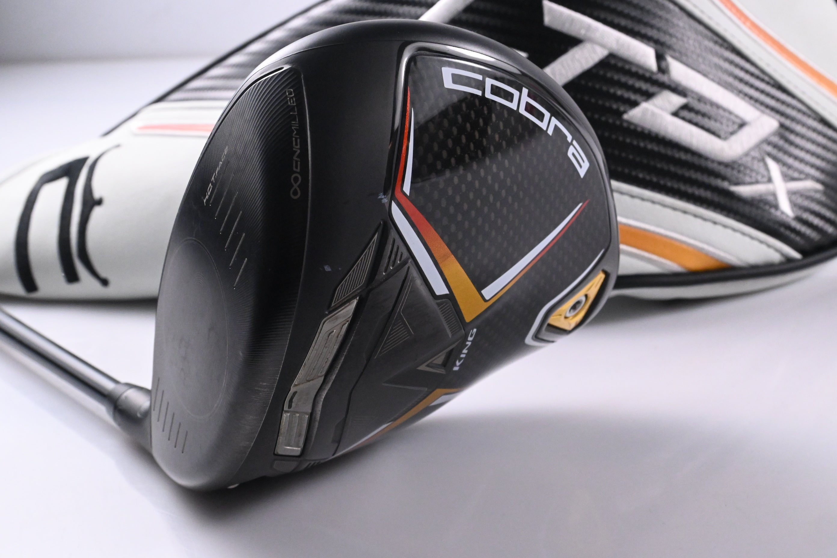 Left Hand Cobra LTDx Driver / 9 Degree / X-Flex Kai'li White 60 Shaft