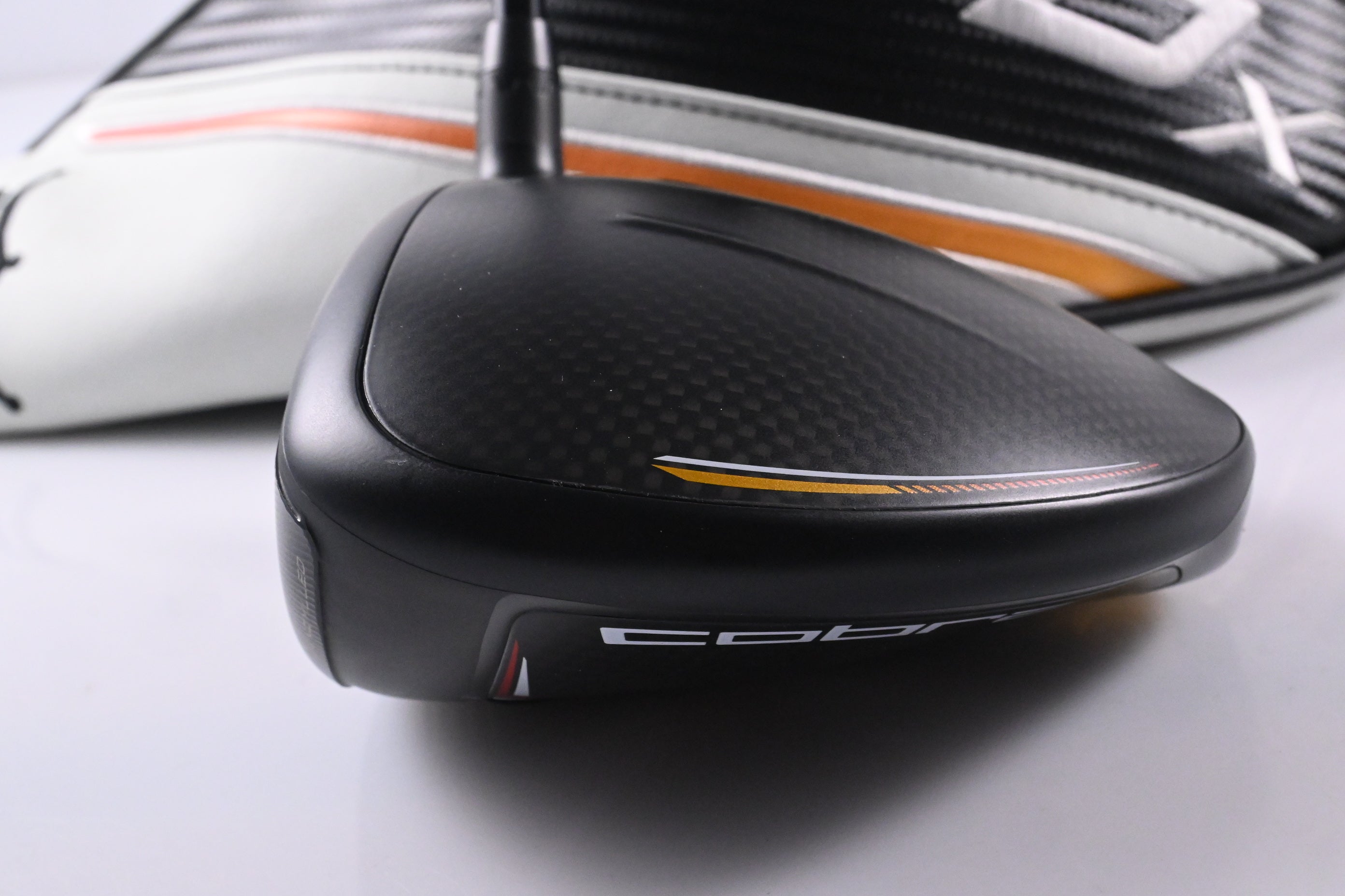 Left Hand Cobra LTDx Driver / 9 Degree / X-Flex Kai'li White 60 Shaft