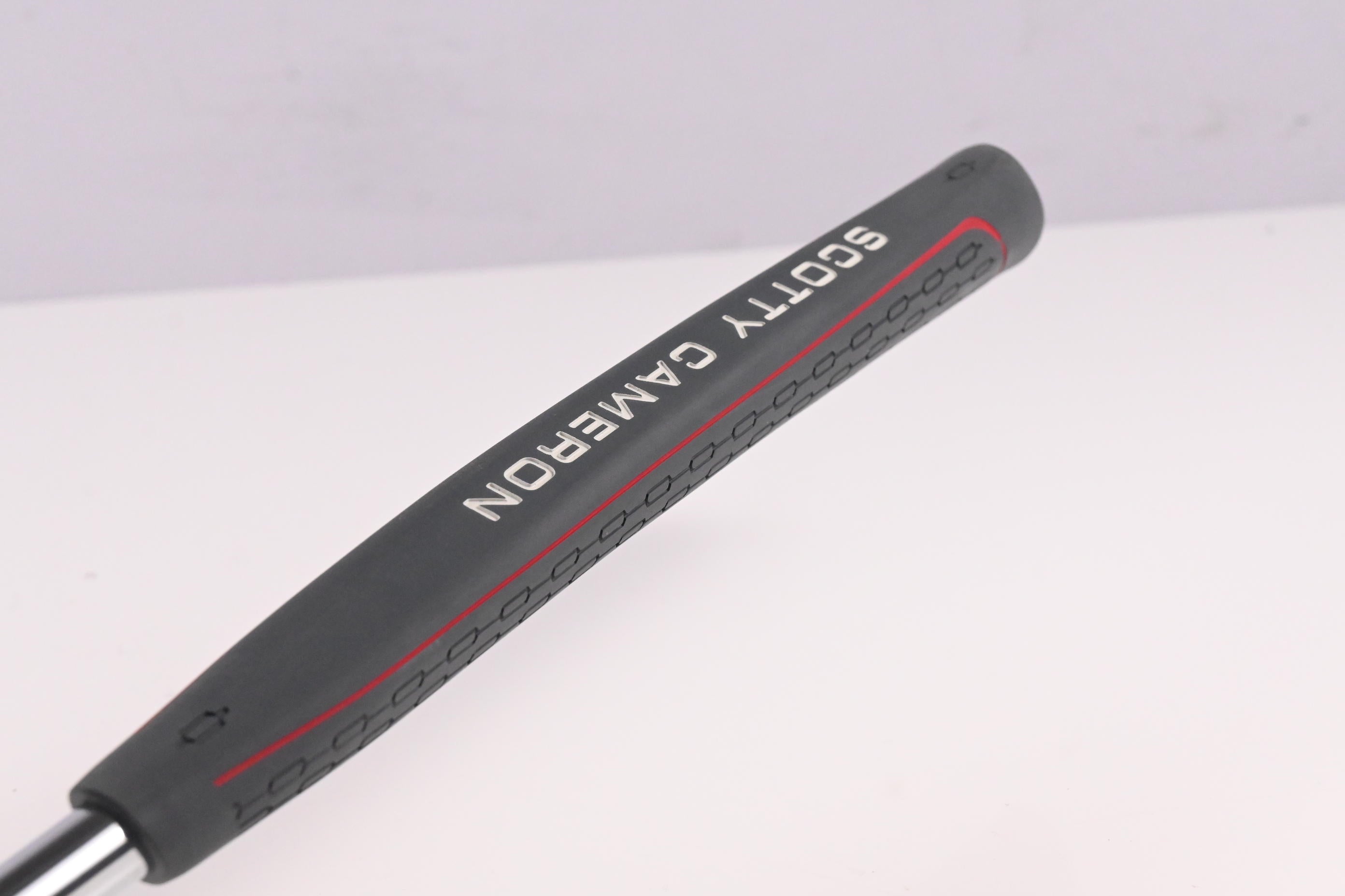 Scotty Cameron 2026 Phantom #7 Putter / 33 Inch