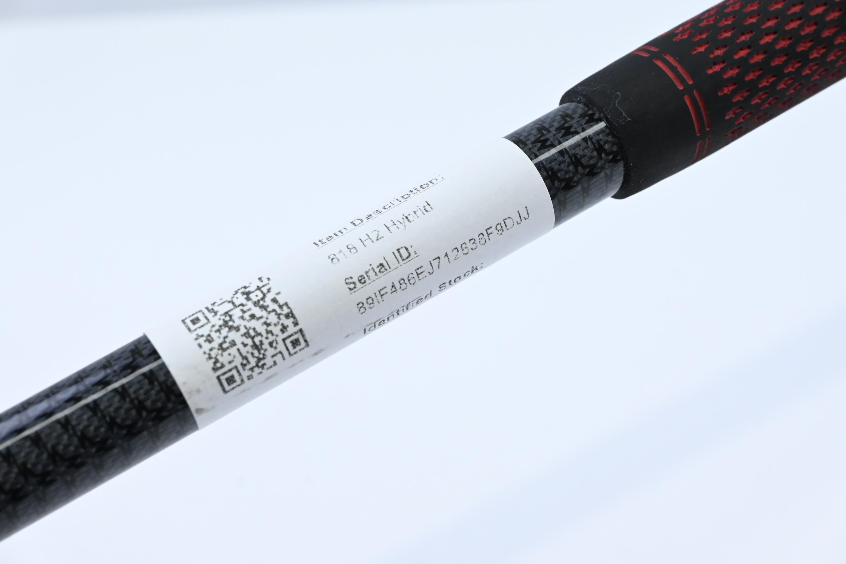 Titleist 818 H2 #3 Hybrid / 19 Degree / Regular Flex Tensei AV Blue 70 Shaft