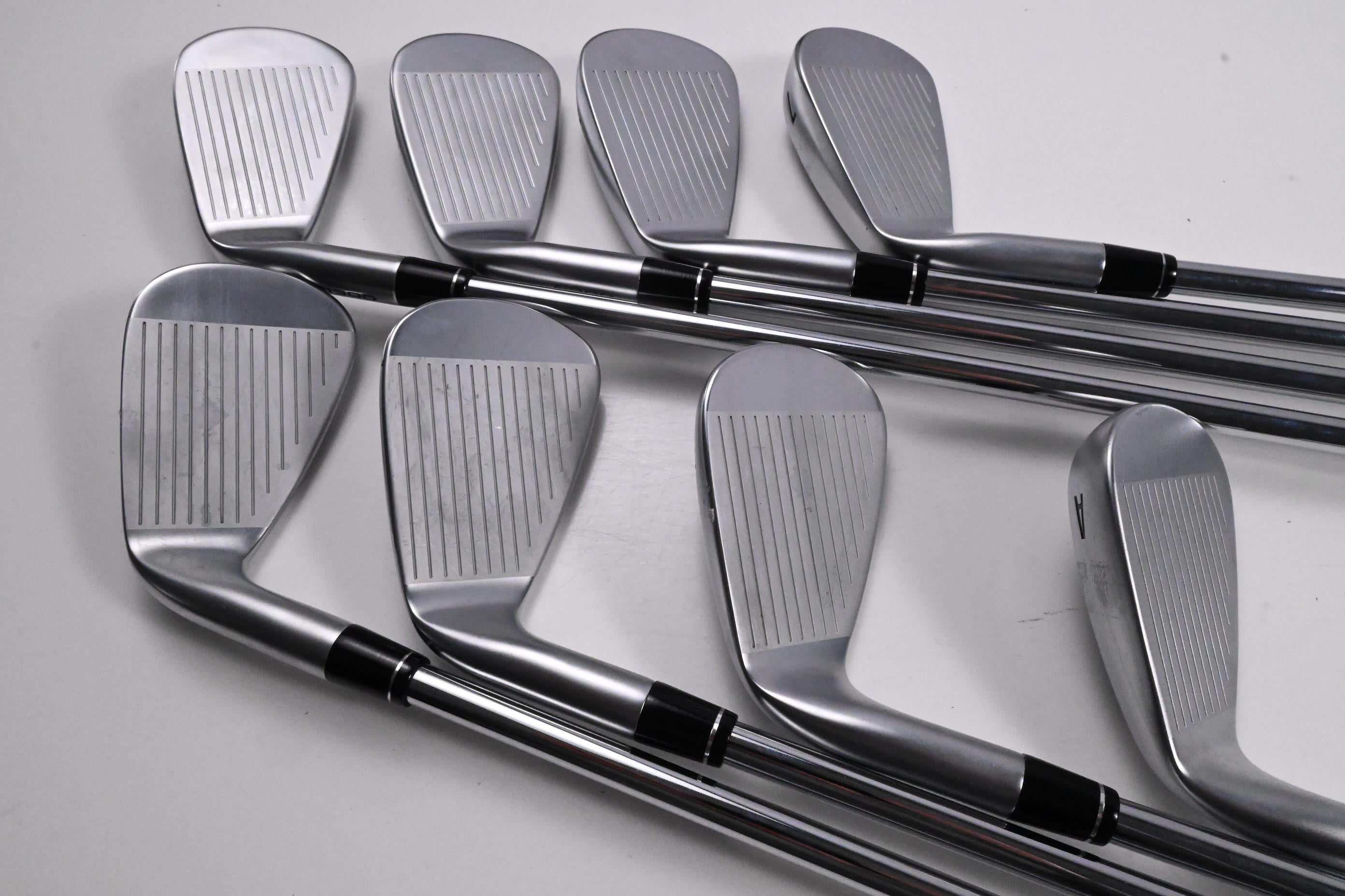Callaway Apex Ai300 Irons / 4-PW+AW / Regular Flex Dynamic Gold 100 R300 Shafts