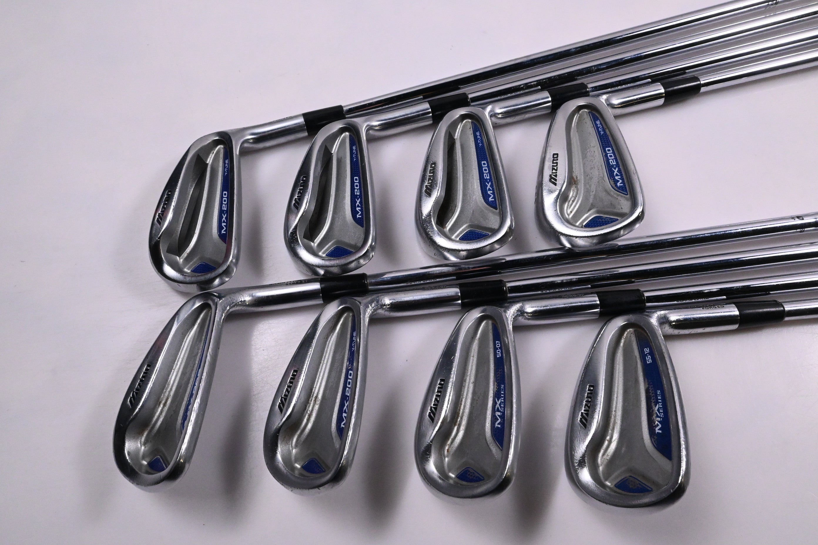 Mizuno MX-200 Irons / 5-PW+50°+55° / Regular Flex Dynalite Gold XP R300 Shafts