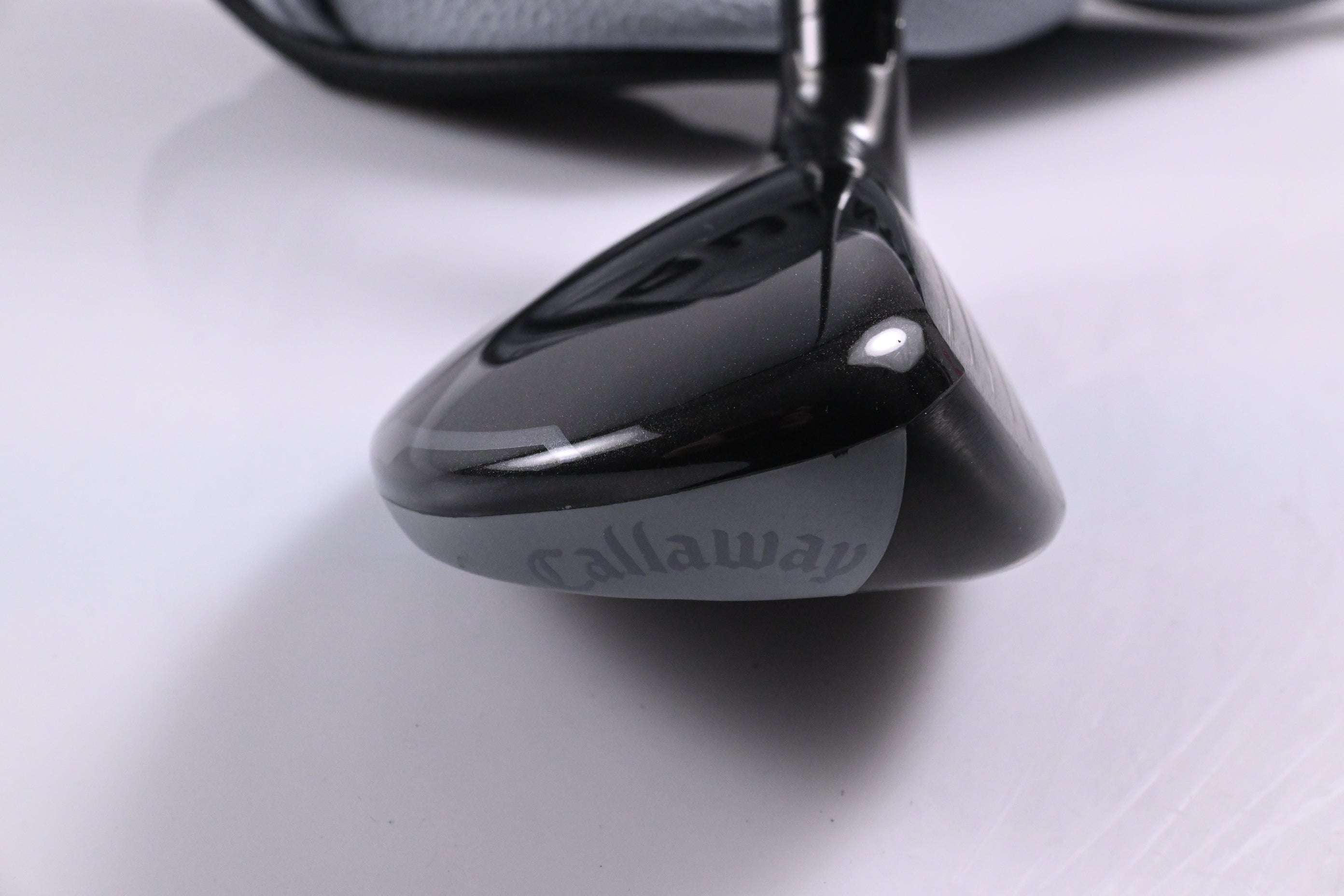 Callaway Quantum Max OS #8 Hybrid / 32 Degree / Senior Flex Vanquish 5 Shaft