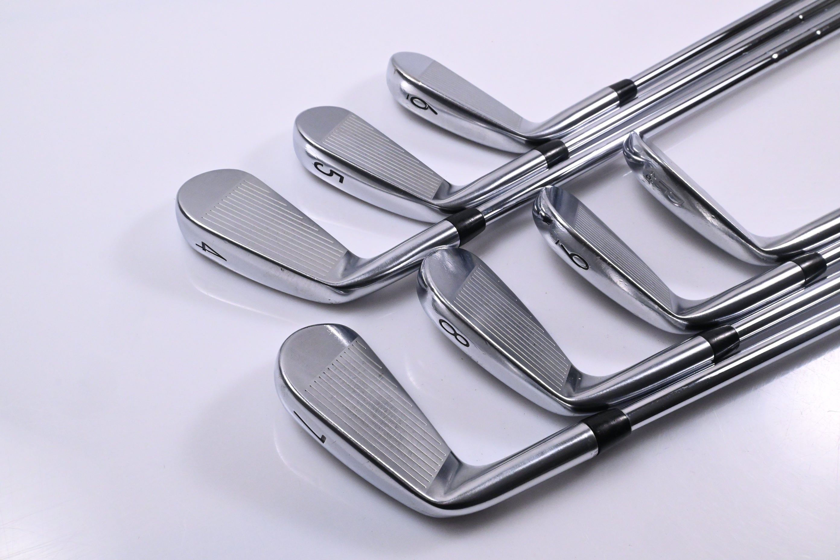 Titleist T100 2019 Irons / 4-PW / Stiff Flex AMT Tour White S300 Shafts