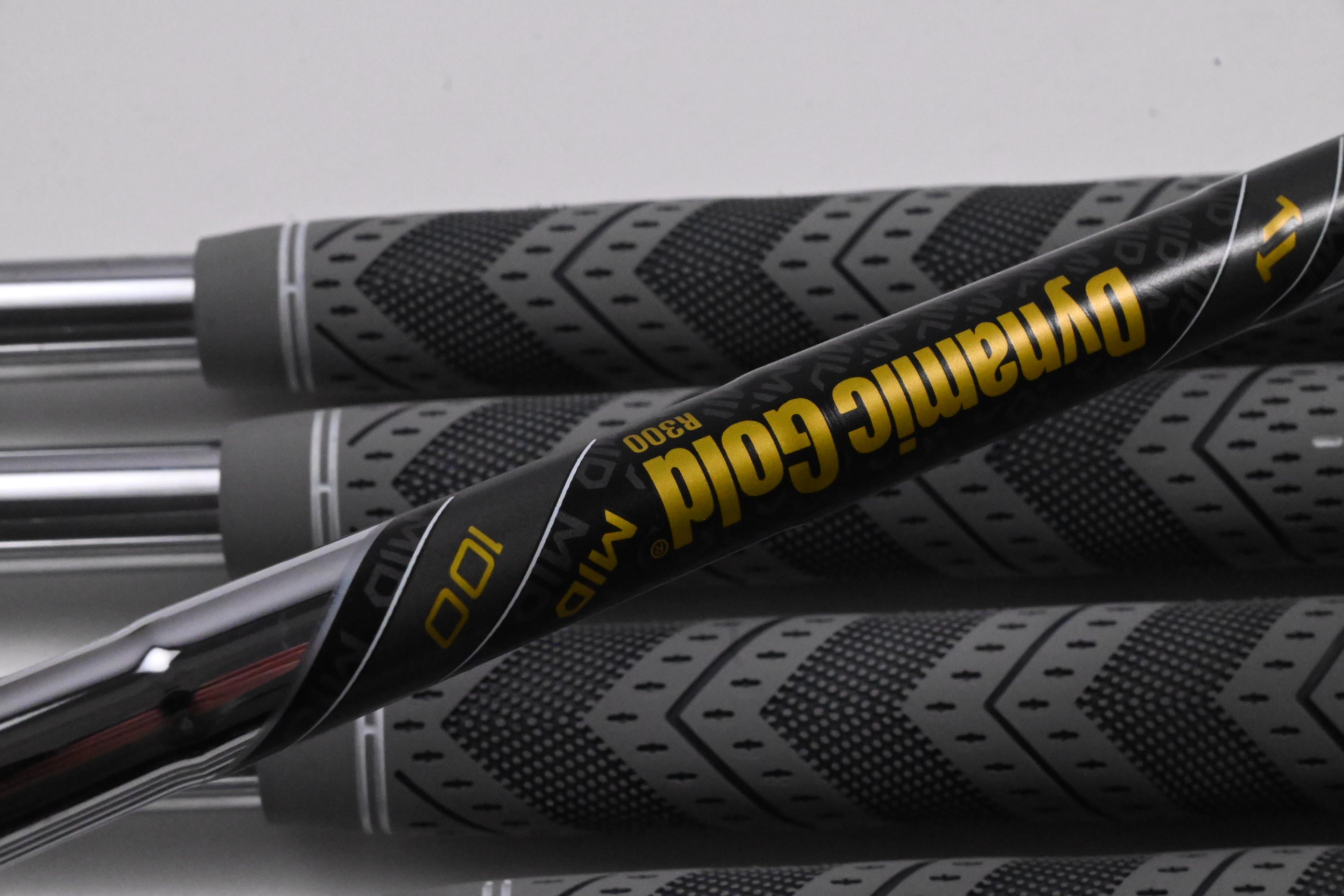Callaway Apex Ai300 Irons / 4-PW+AW / Regular Flex Dynamic Gold 100 R300 Shafts