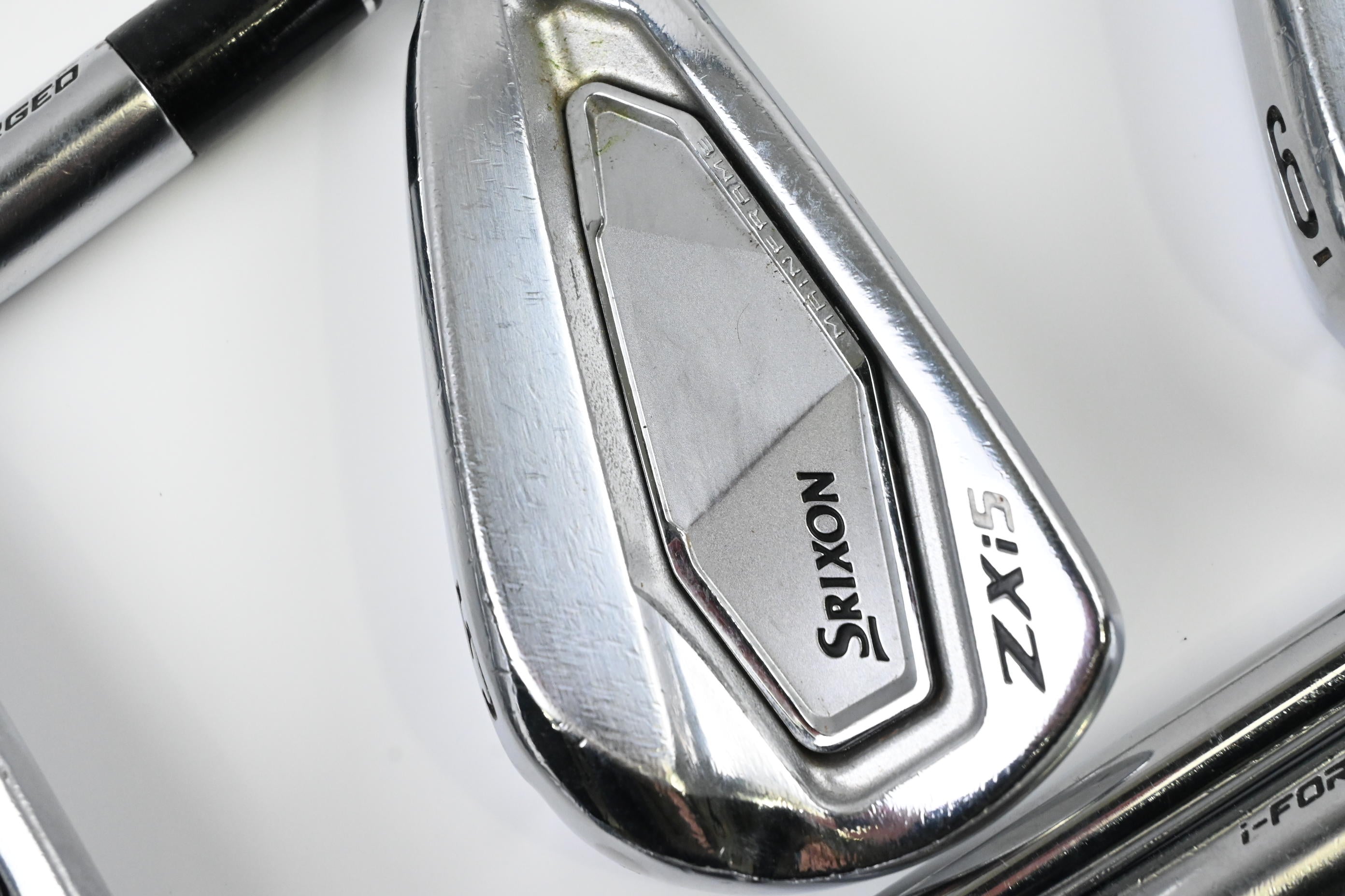 Srixon ZXi5 / ZXi7 Combo Irons / 4-9 / Stiff Flex Dynamic Gold Mid 115 S300 Shafts