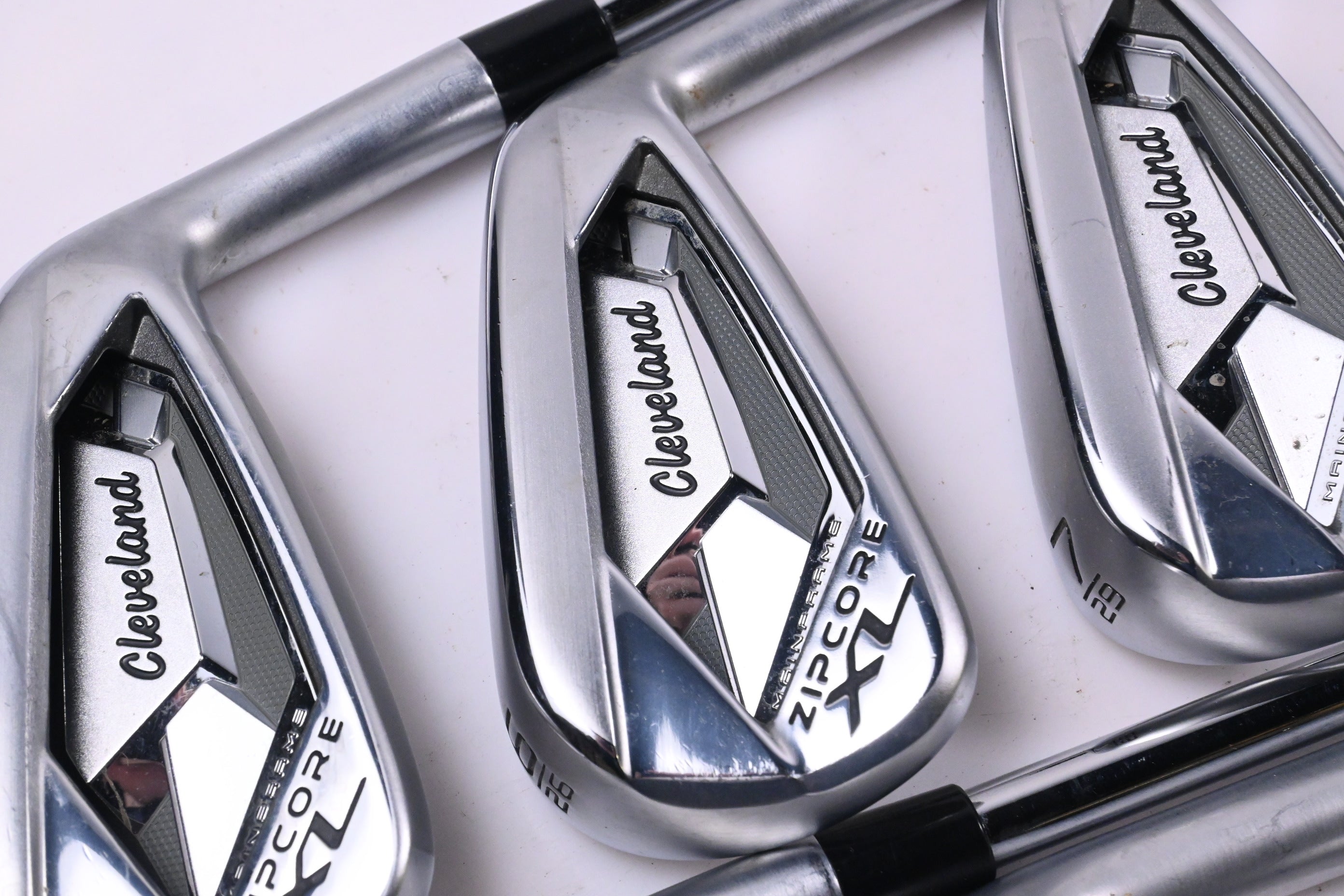 Cleveland Zipcore XL Irons / 5-PW+GW+SW / Regular Flex KBS Tour Lite Shafts