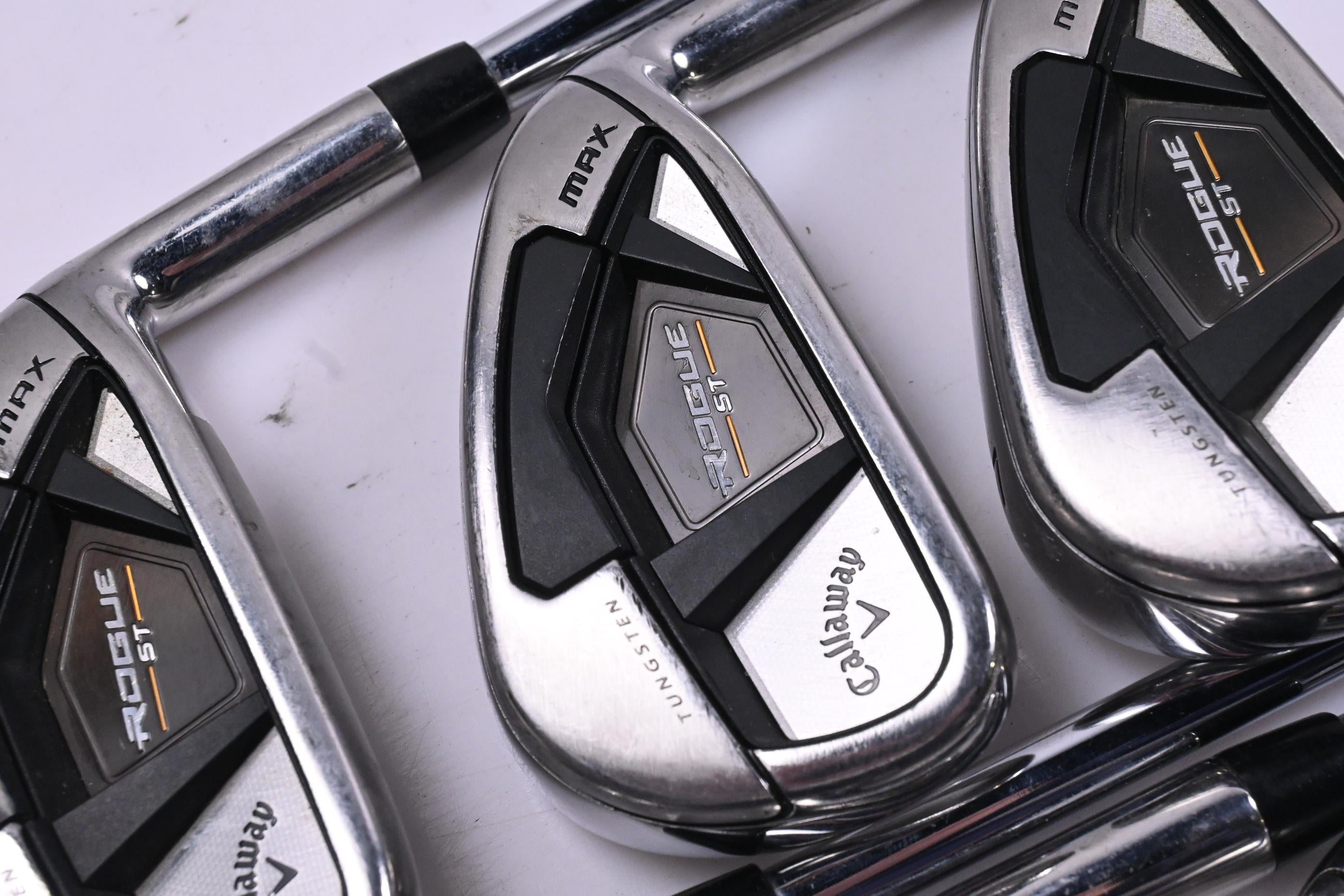 Callaway Rogue ST Max Irons / 5-PW+GW / Regular Flex Elevate MPH 95 Shafts
