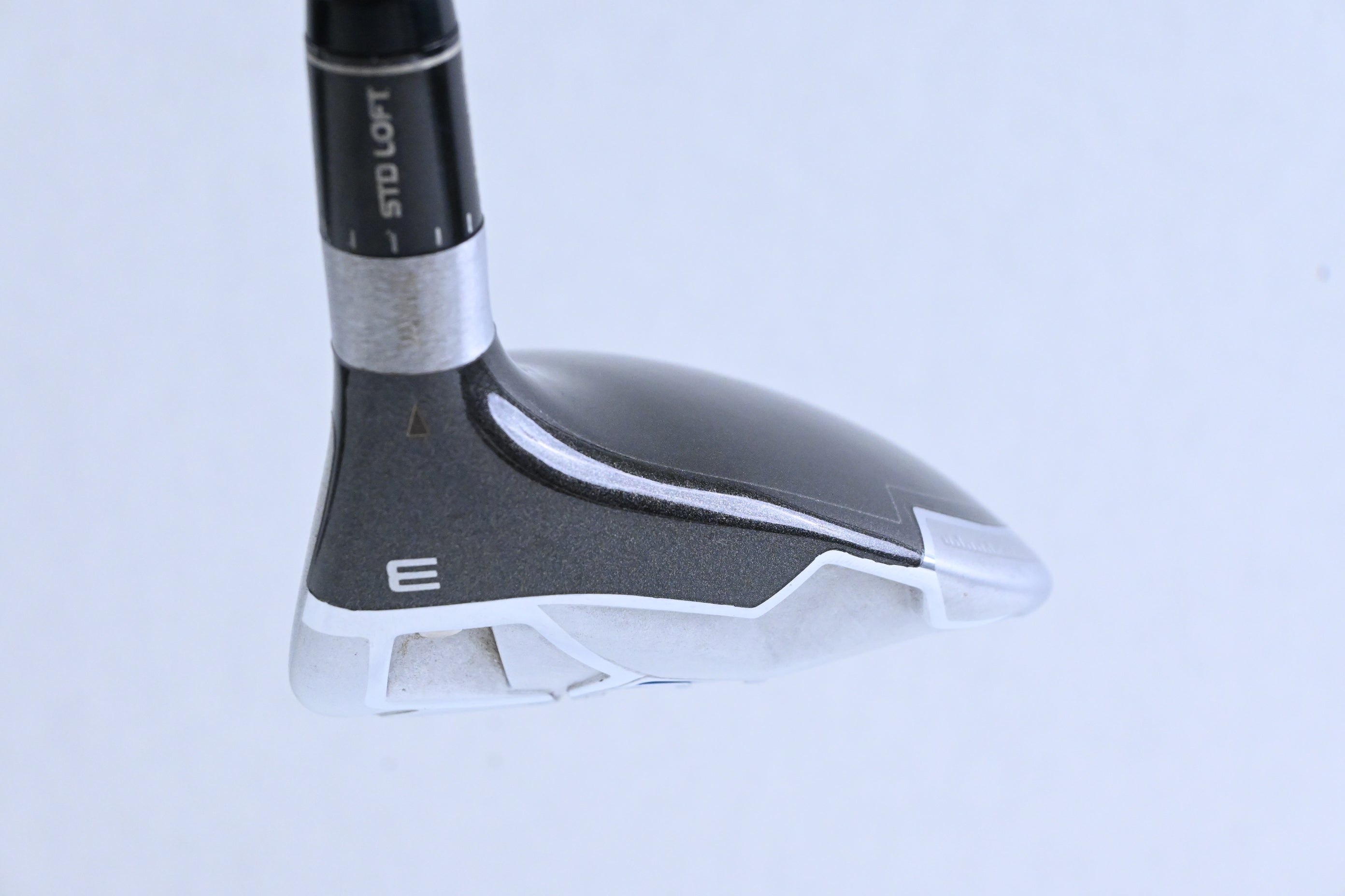 Taylormade SLDR #3 Wood / 15 Degree / Regular Flex Fujikura Speeder 77 Shaft