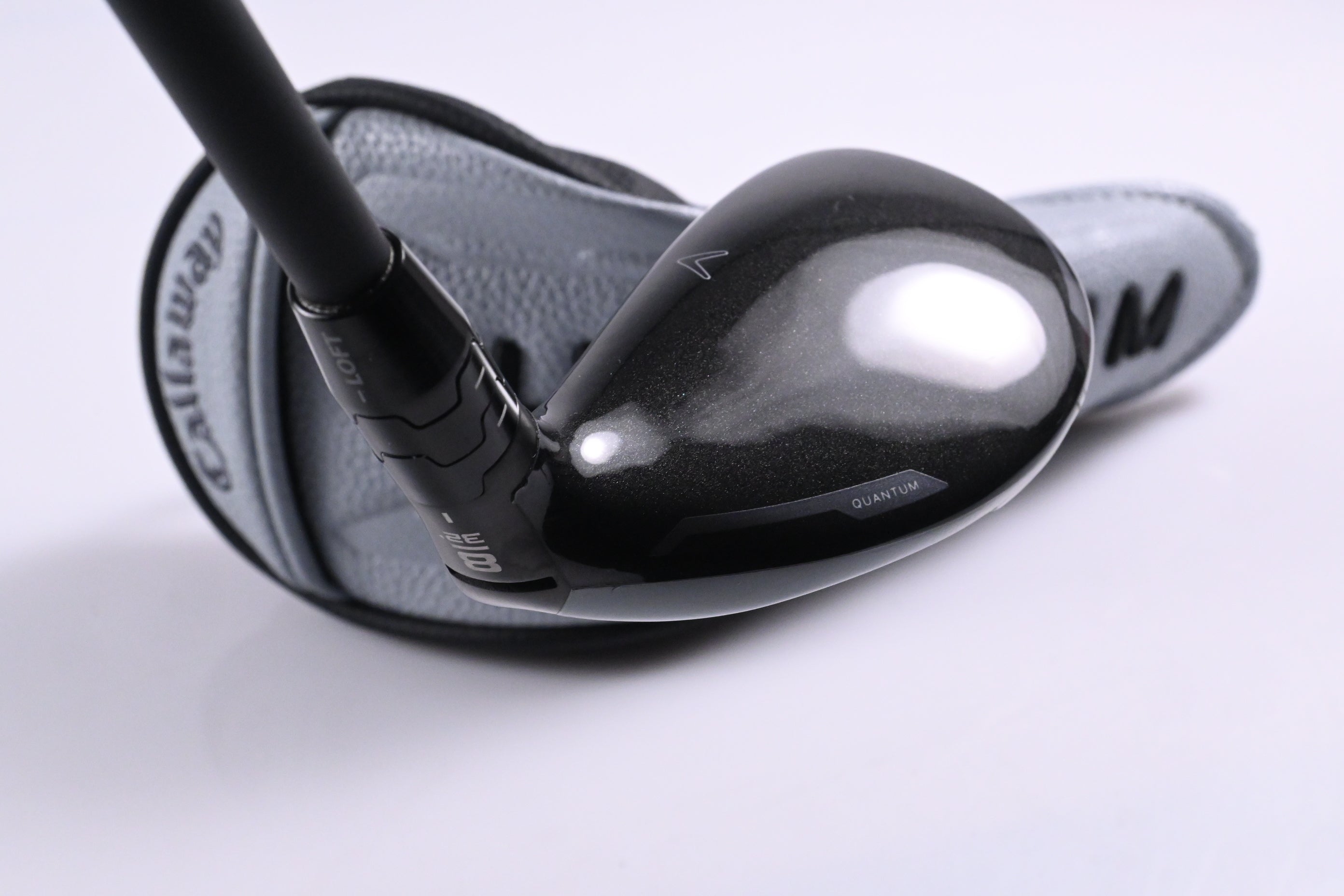 Callaway Quantum Max OS #8 Hybrid / 32 Degree / Senior Flex Vanquish 5 Shaft