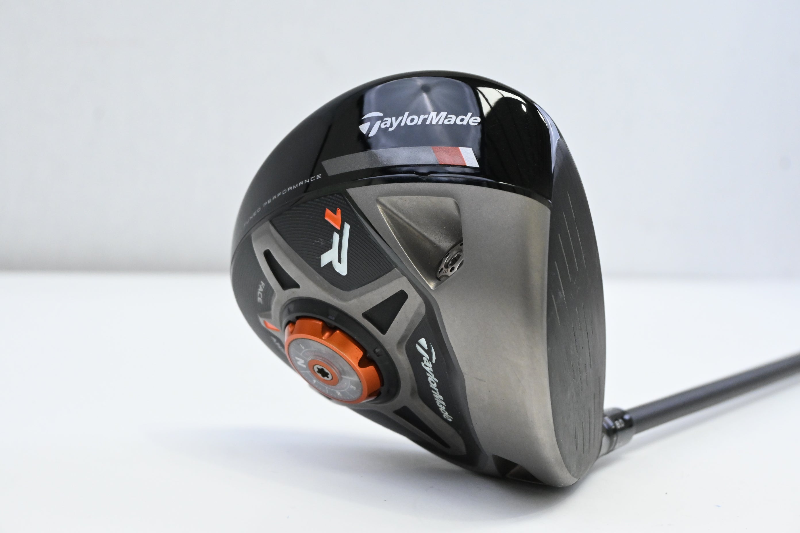 Taylormade R1 Driver / 8-12 Degree / Regular Flex Aldila RIP Phenom 55 Shaft