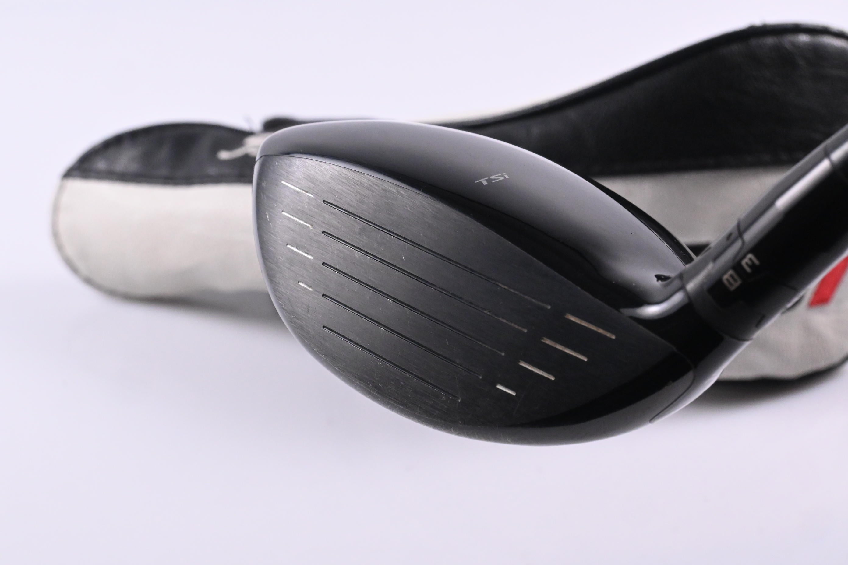Titleist TSi3 #3 Wood / 15 Degree / Regular Flex HZRDUS Smoke RDX Black 70 Shaft