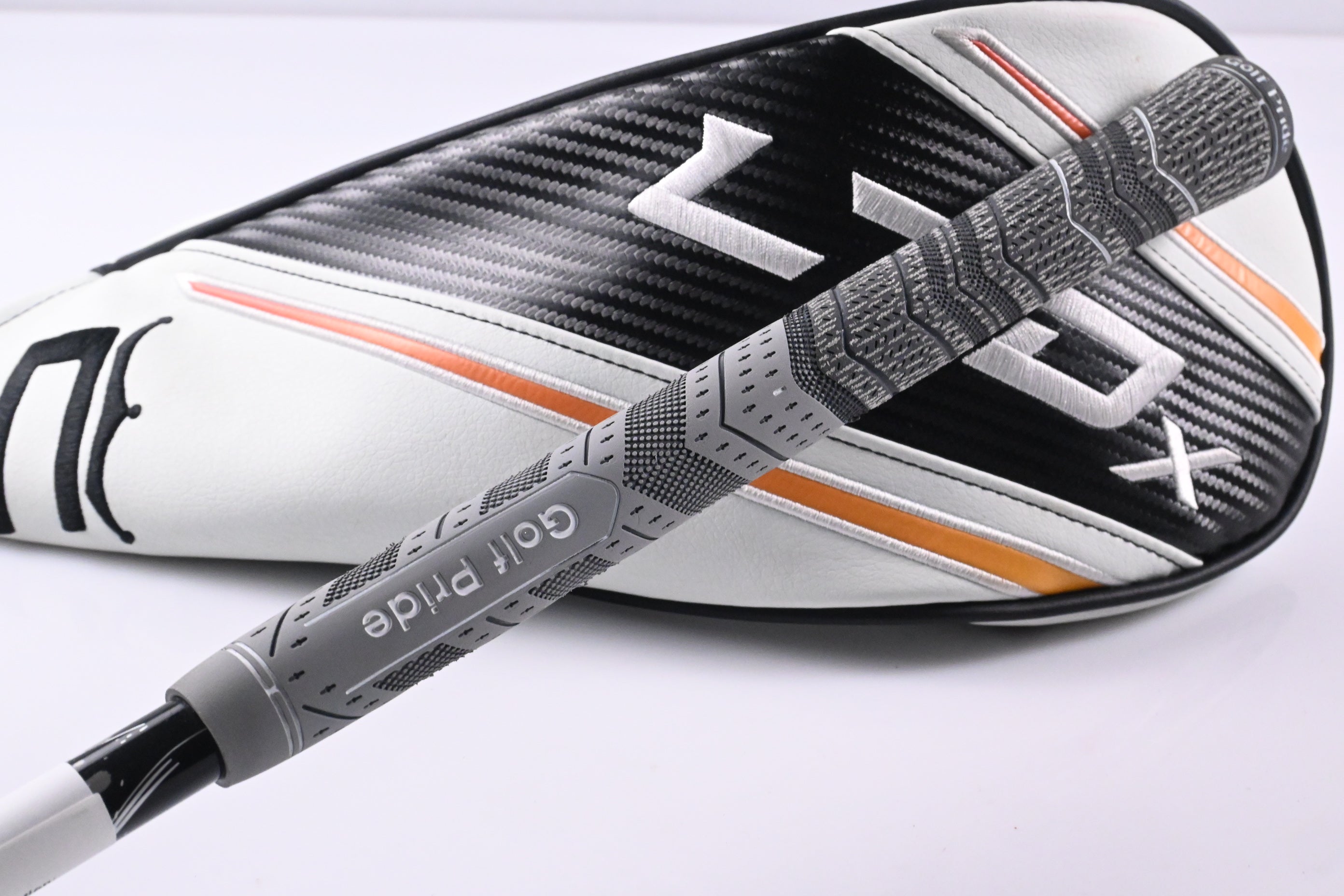 Left Hand Cobra LTDx Driver / 9 Degree / X-Flex Kai'li White 60 Shaft