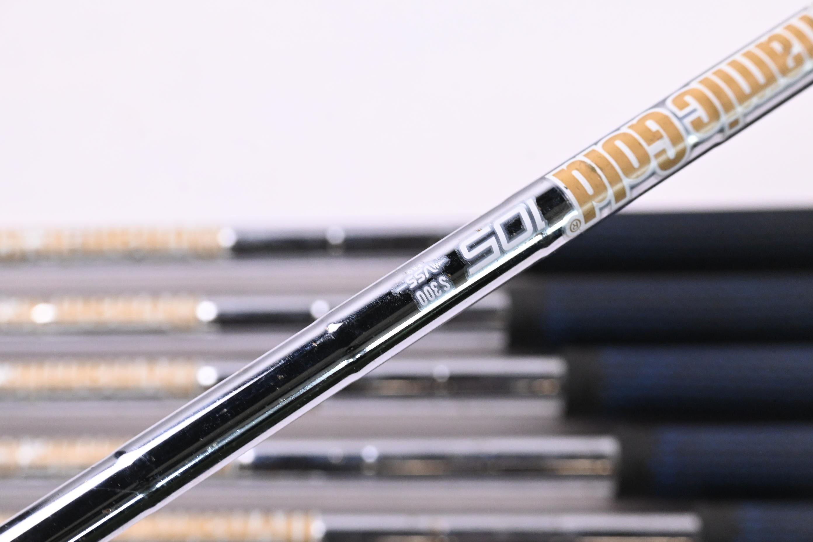 Taylormade Stealth Irons / 5-PW+GW / Stiff Flex Dynamic Gold 105 S300 Shafts