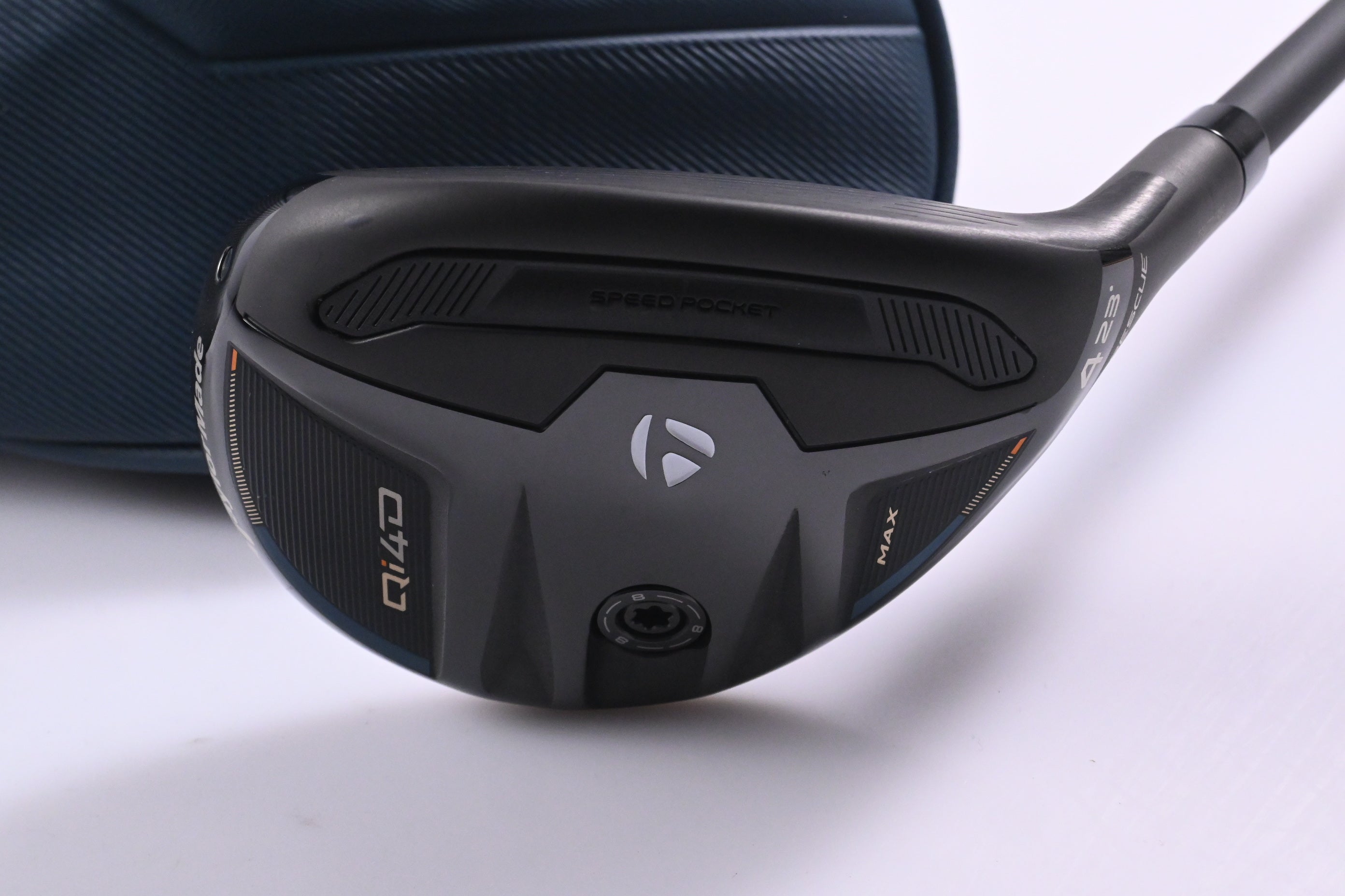 Taylormade Qi4D Max #4 Hybrid / 22 Degree / Regular Flex KBS Reax 50 Shaft