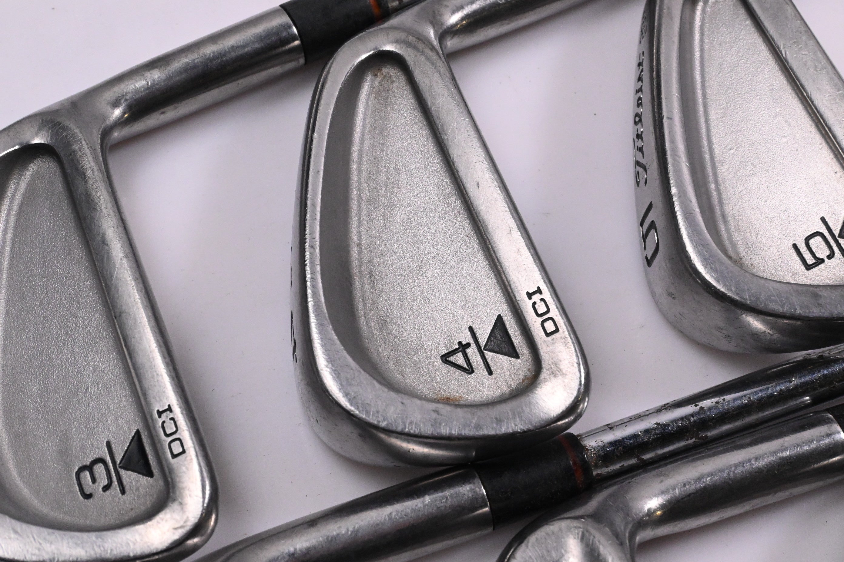 Titleist DCI 962 Irons / 3-8i / Regular Flex Titleist Tri Spec Shafts