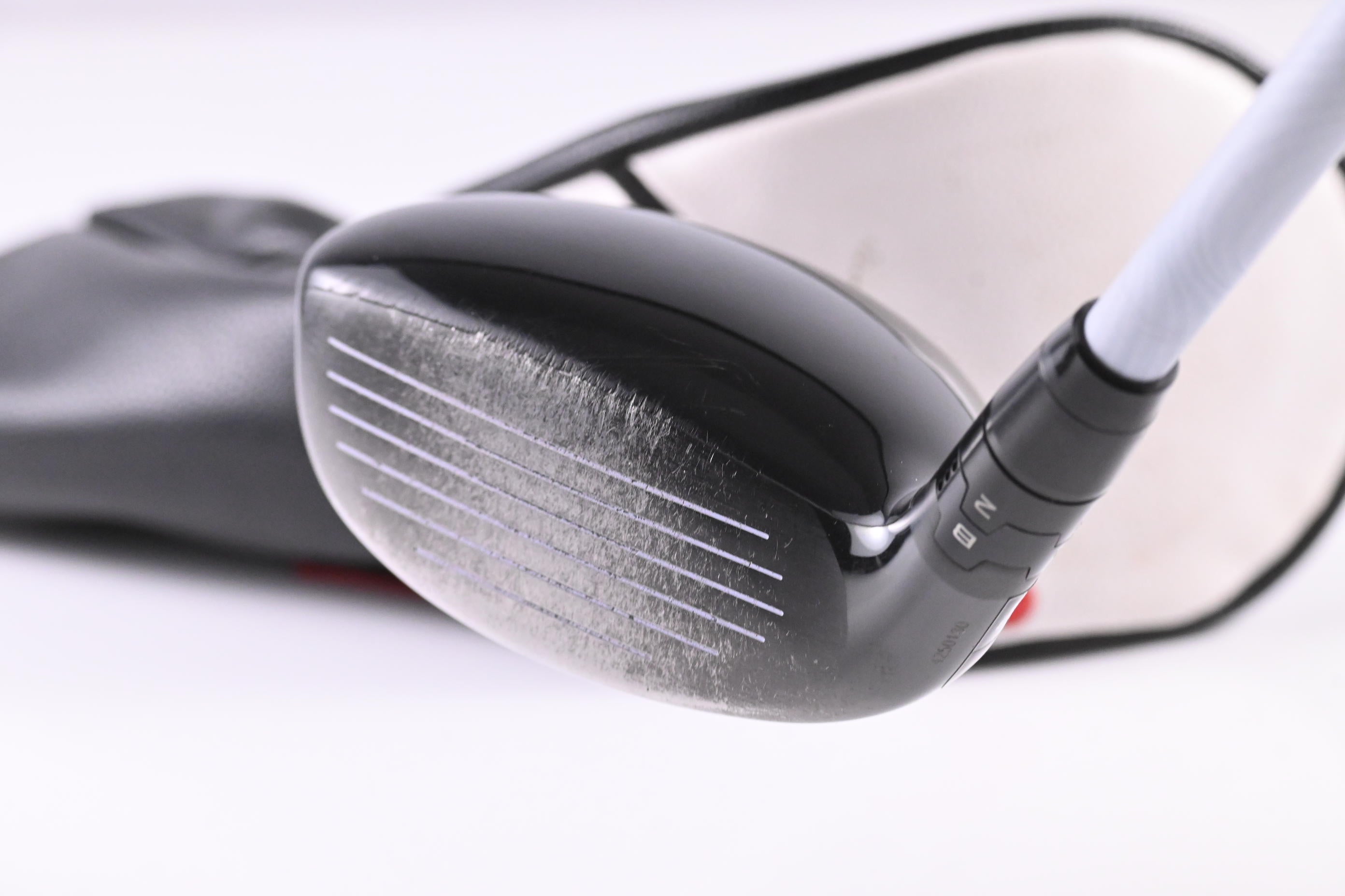 Titleist TSR2 #3 Hybrid / 18 Degree / X-Flex EvenFlow White 100 Shaft