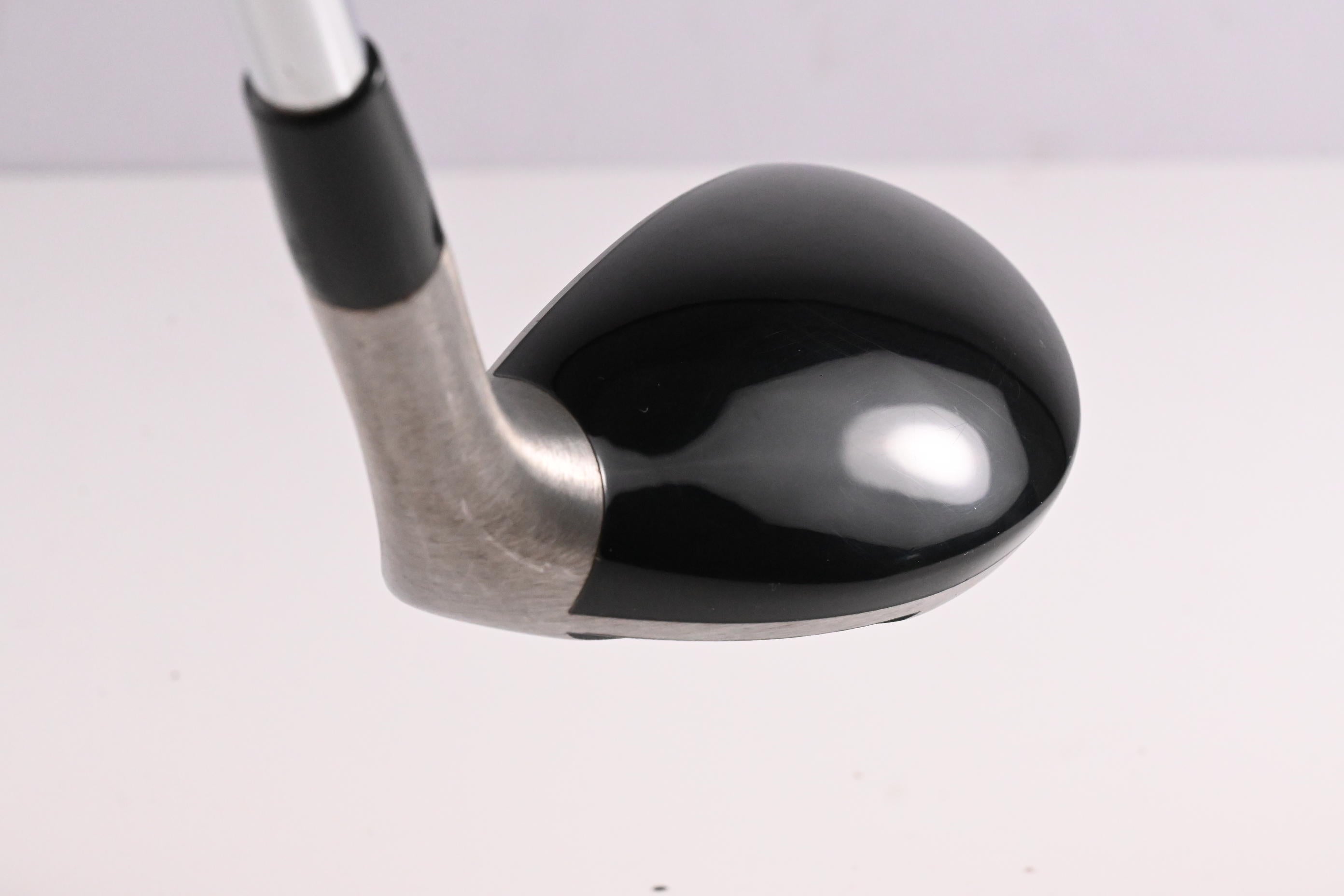 Titleist 585.H #4 Hybrid / 23 Degree / Stiff Flex Dynamic Gold S300 Shaft