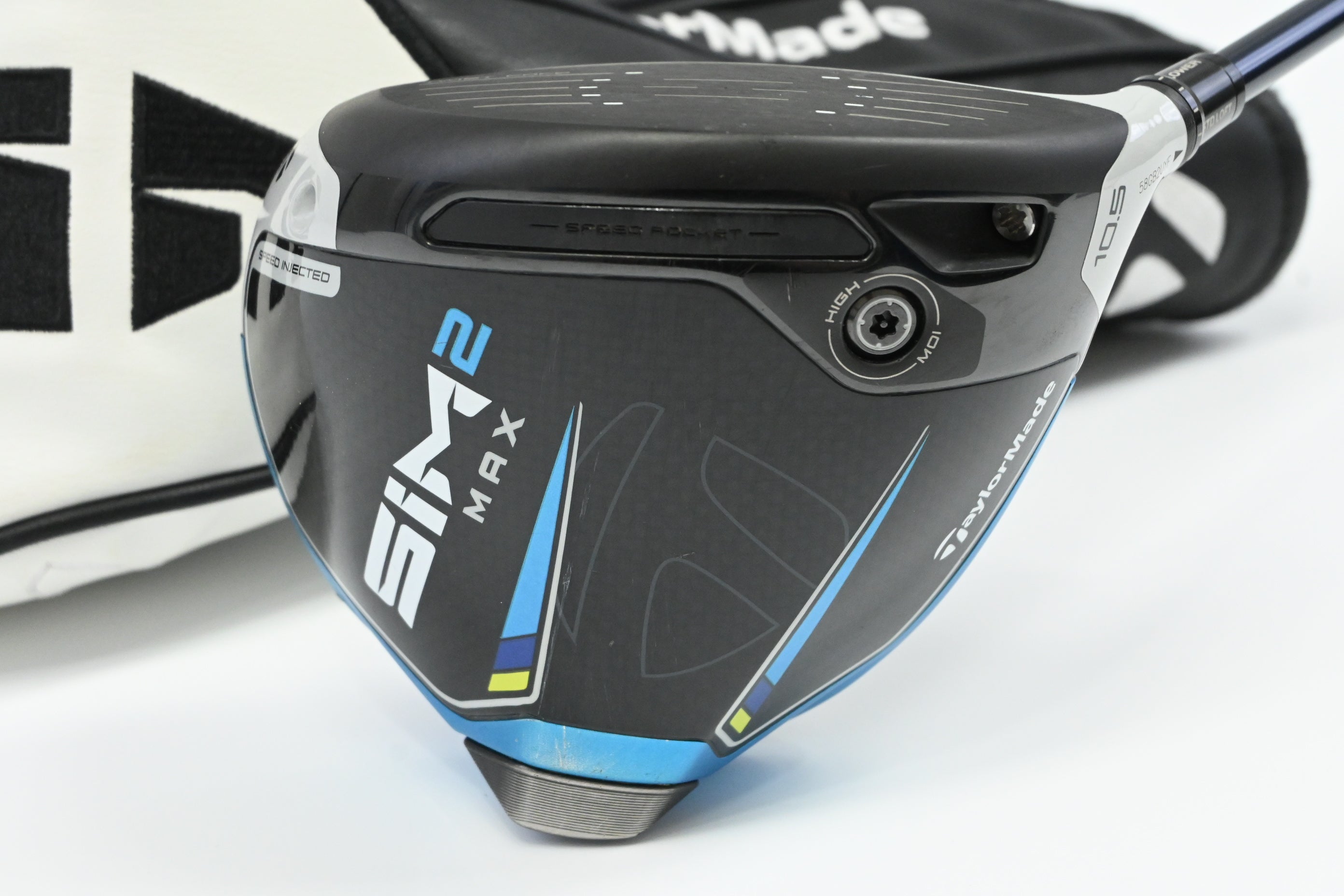 Taylormade SIM2 Max Driver / 10.5 Degree / Regular Flex Fujikura Ventus Blue 5