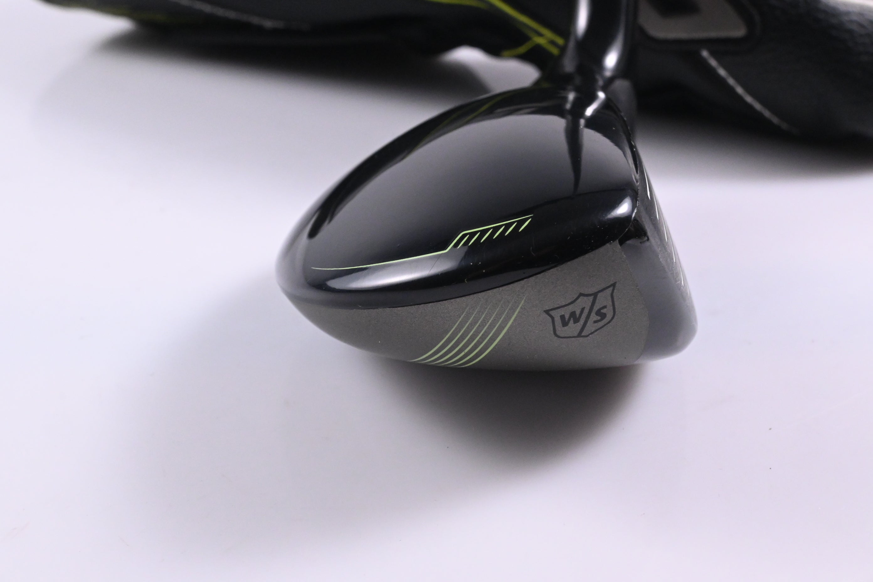 Wilson Launch Pad 2022 #4 Hybrid / 22.5 Degree / Regular Flex EvenFlow 65 Shaft