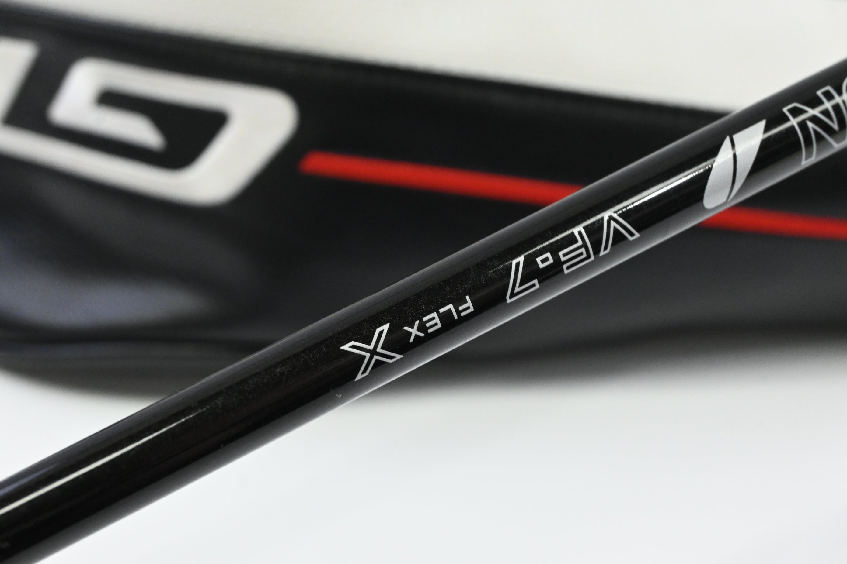 Titleist GT2 Driver / 9 Degree / X-Flex Tour AD VF-7 Shaft