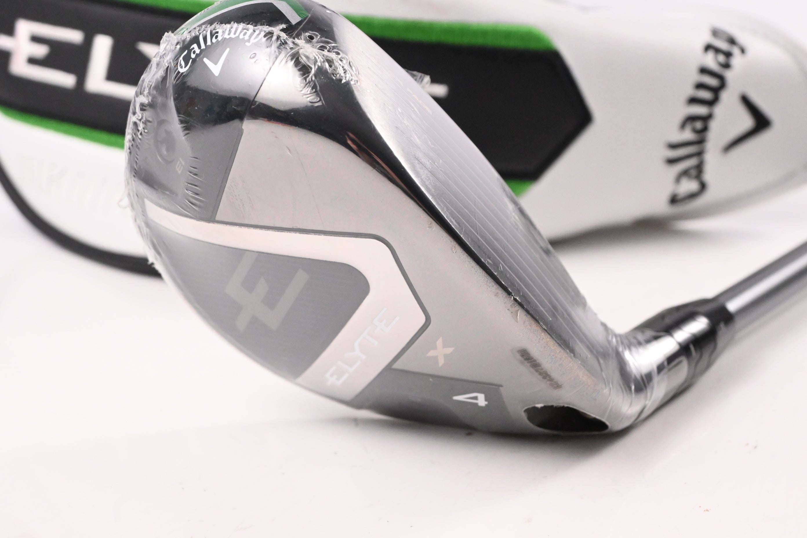 Callaway Elyte X #4 Hybrid / 21 Degree / Regular Flex Denali Charcoal 60 Shaft