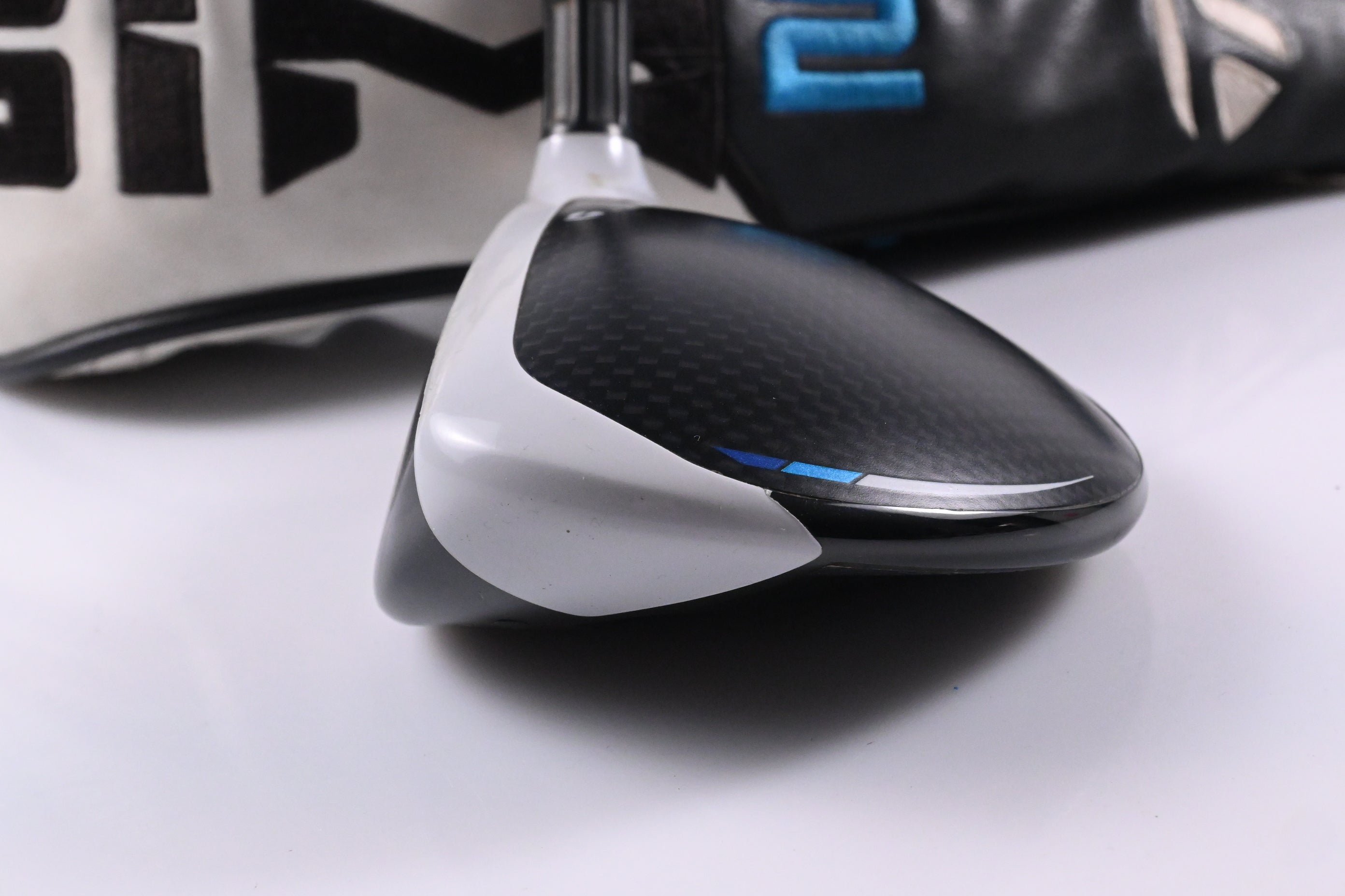 Left Hand Taylormade SIM2 Max #5 Wood / 18 Degree / Stiff Flex Tensei AV RAW