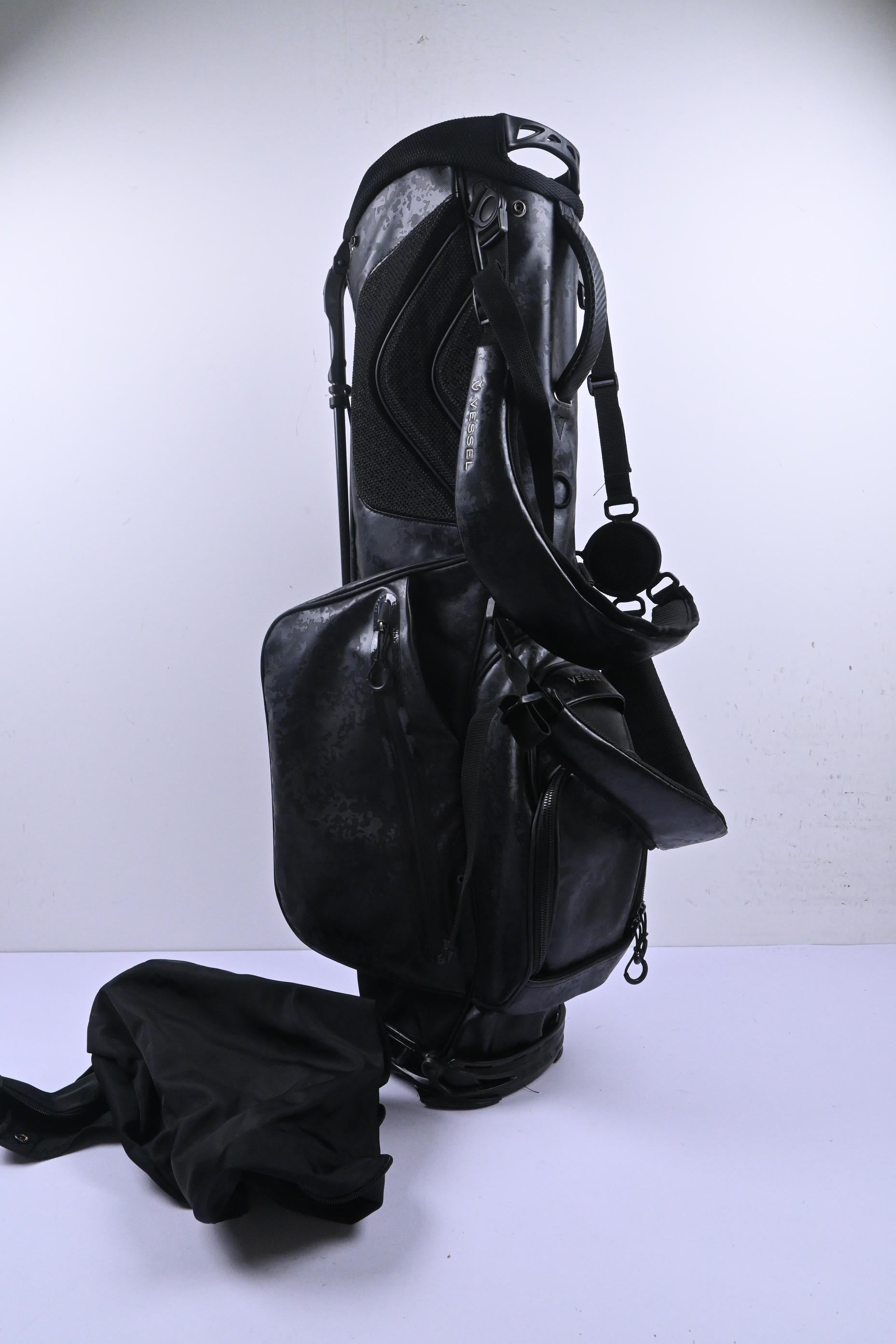 Vessel LUX Stand Bag / 4-Way Divider / Black