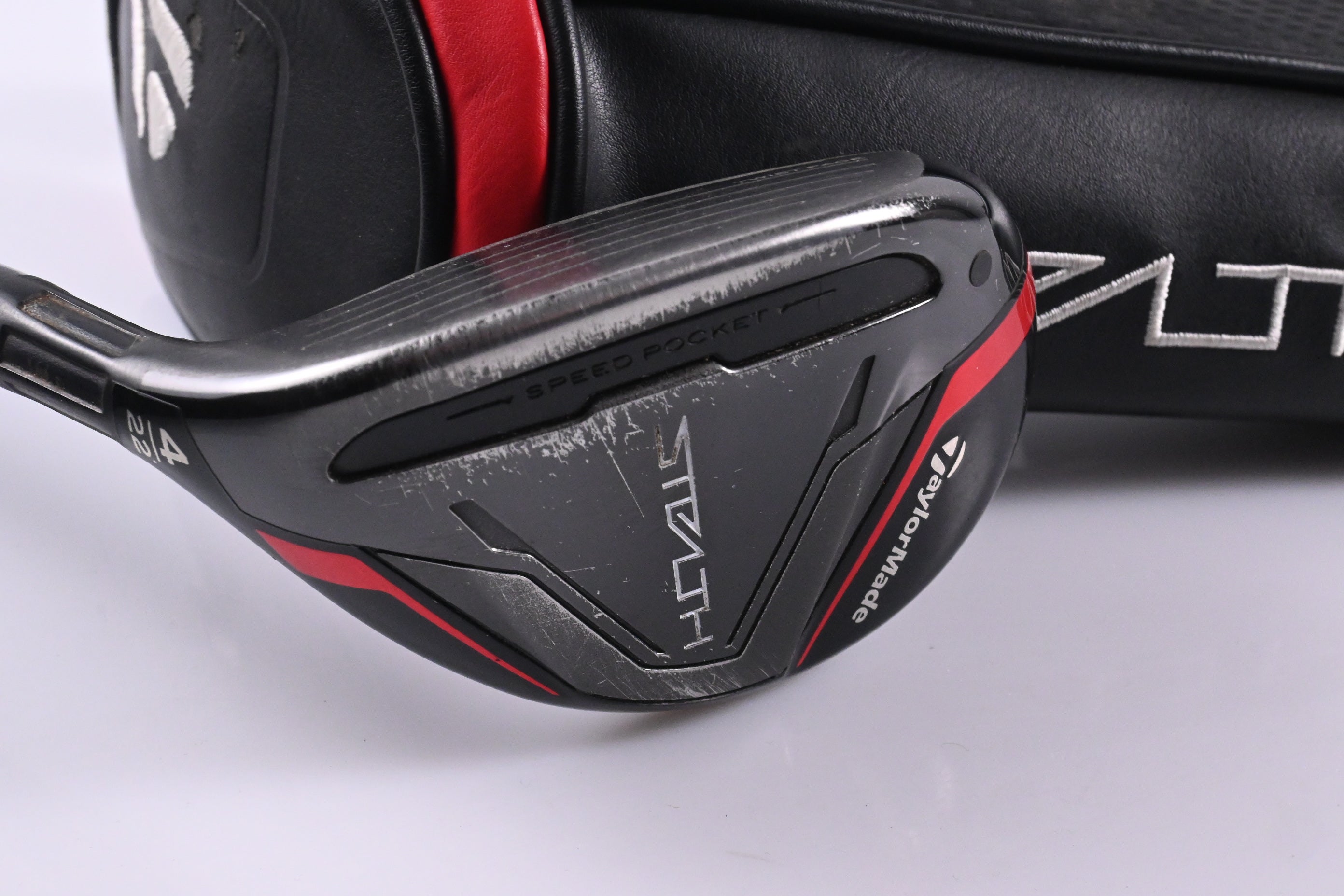 Left Hand Taylormade Stealth #4 Hybrid / 22 Degree / Regular Flex Ventus Red 6