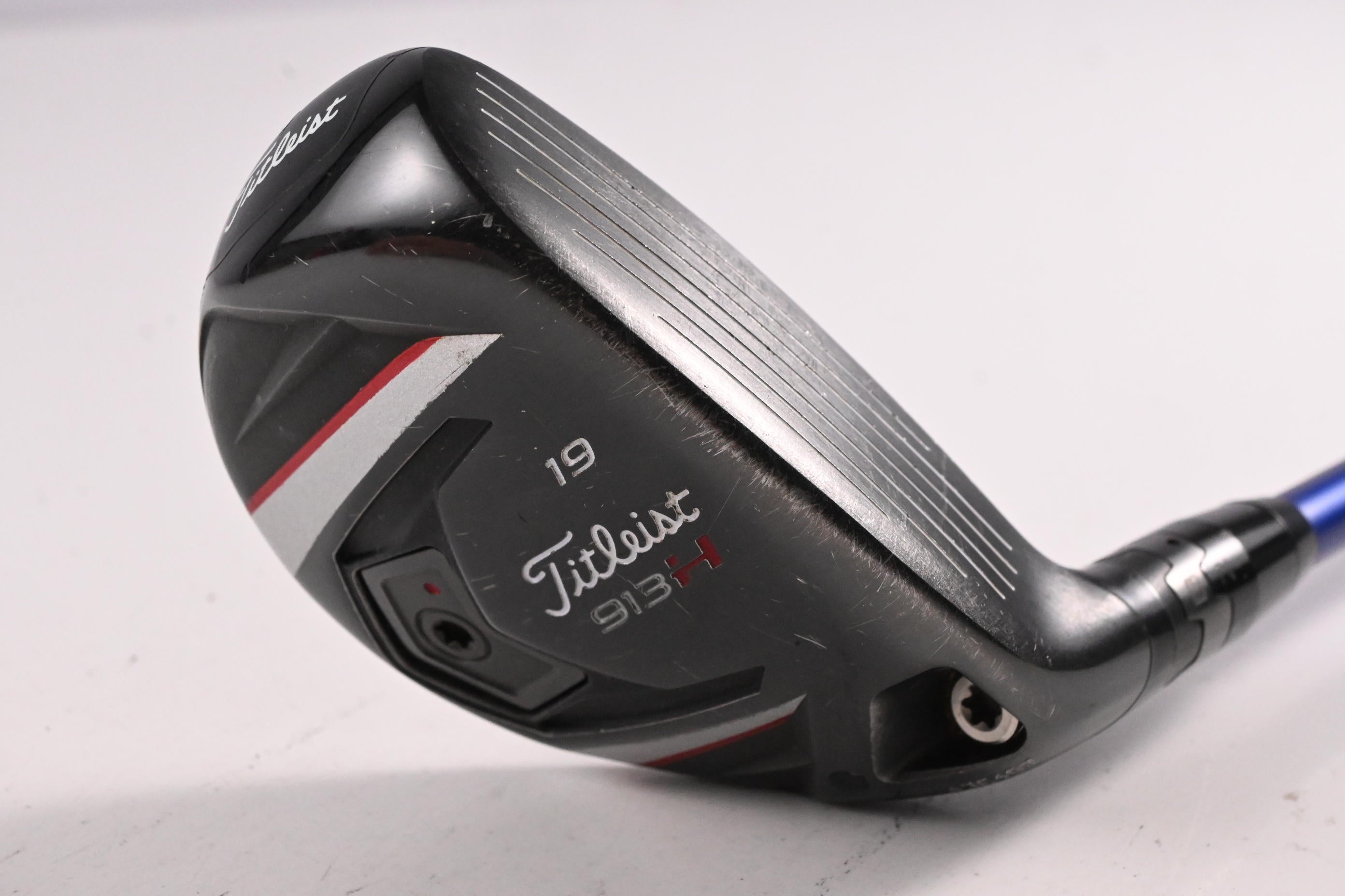 Titleist 913H #3 Hybrid / 19 Degree / Stiff Flex Diamana S+ Blue 82 Shaft