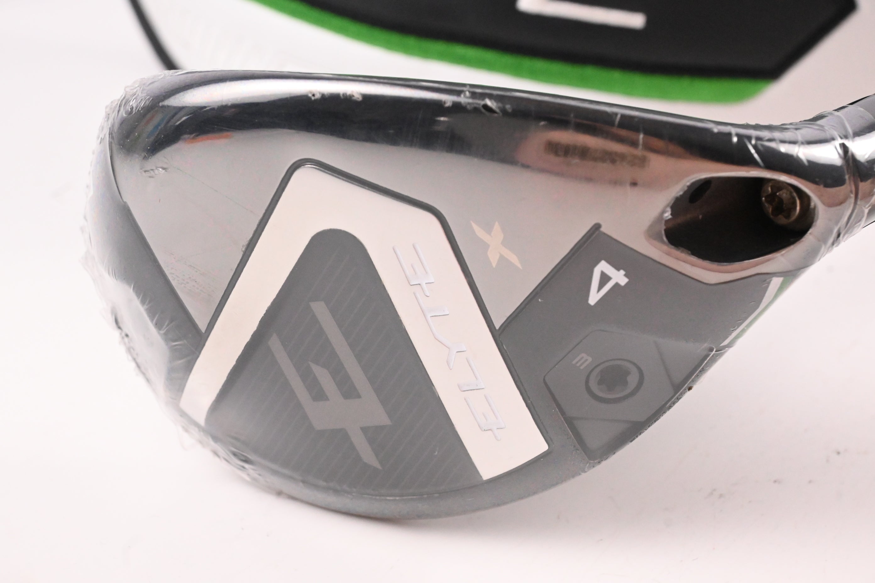 Callaway Elyte X #4 Hybrid / 21 Degree / Regular Flex Denali Charcoal 60 Shaft