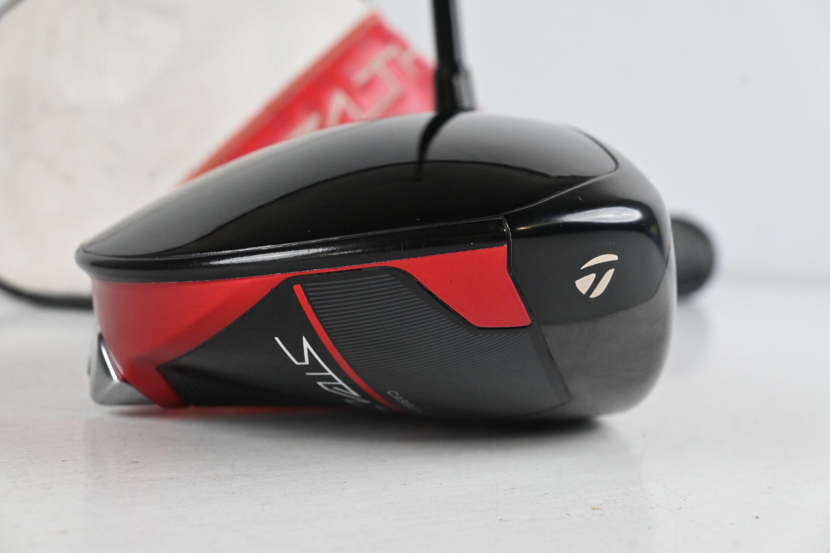 Taylormade Stealth 2 Plus Driver / 10.5 Degree / Regular Flex Kai'li Red 60 Shaft