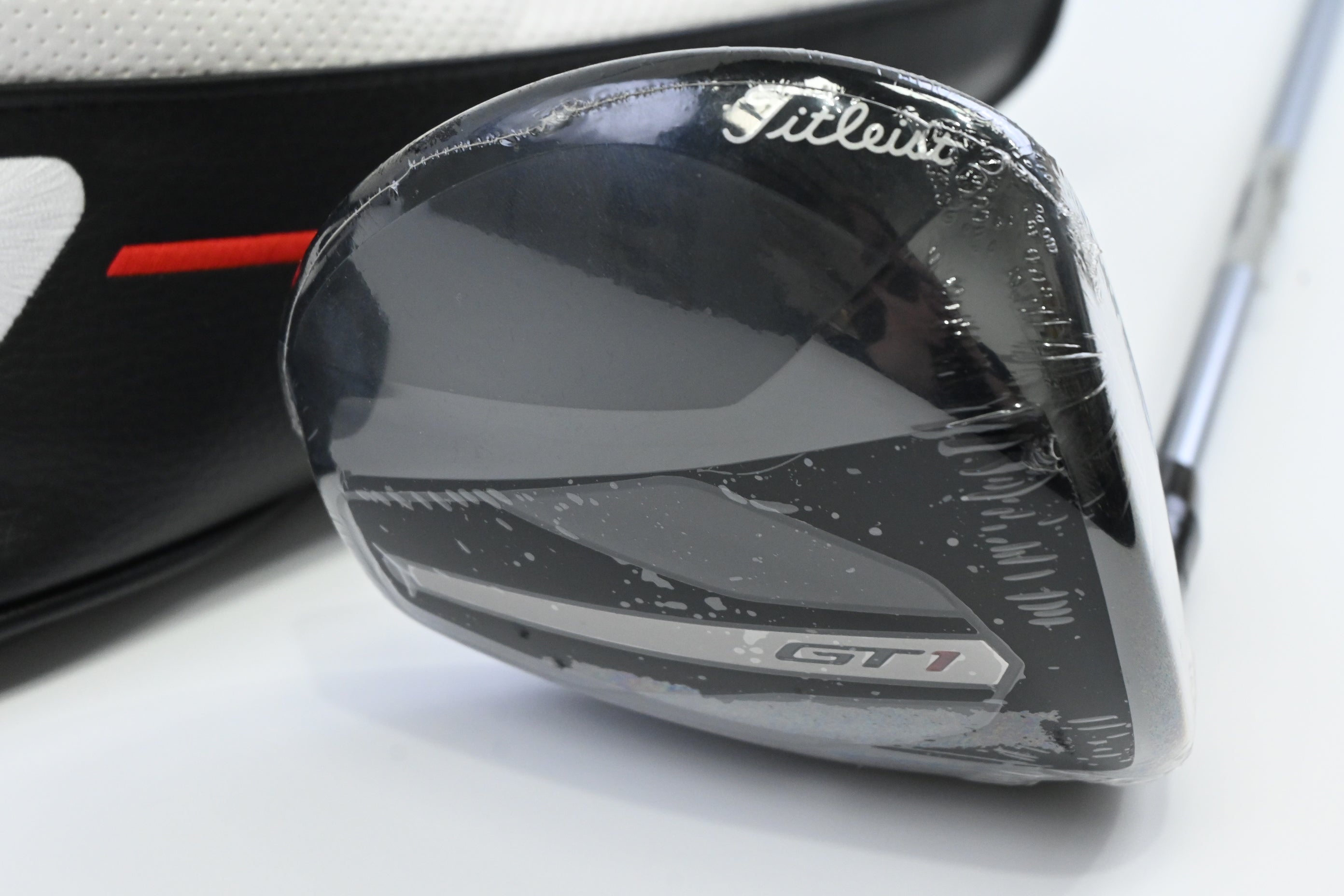 Titleist GT1 Driver / 12 Degree / Regular Flex Fujikura AirSpeeder 40 Shaft