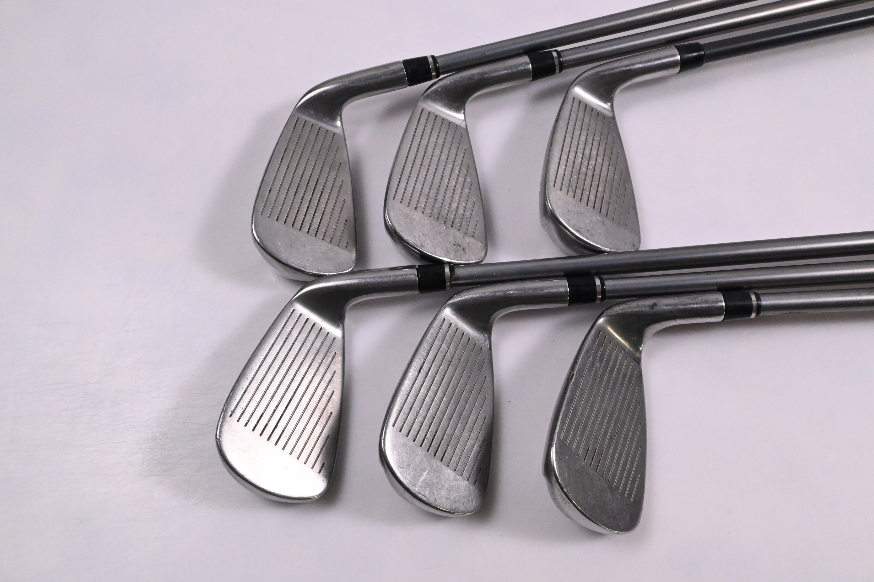 Left Hand Wilson Di9 Irons / 5-PW / Stiff Flex UST Proforce V2 Red 65 Shafts
