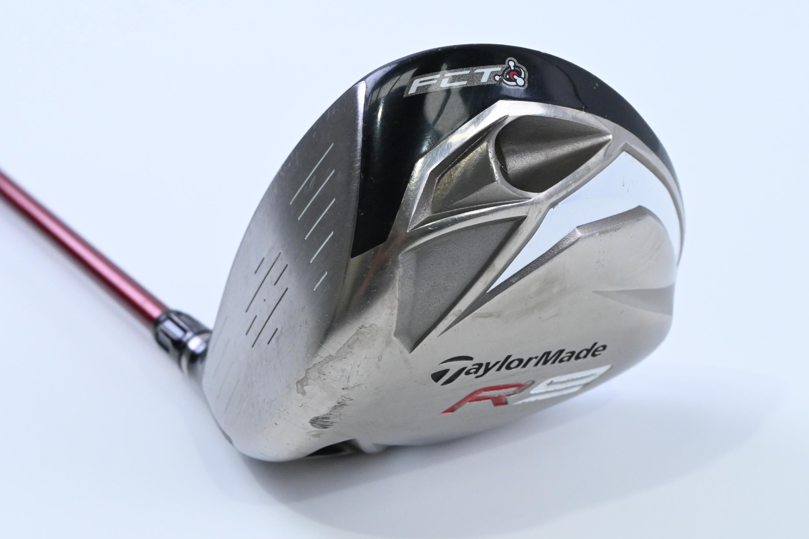 Left Hand Taylormade R9 Driver / 10.5 Degree / Regular Flex Fujikura Motore 65