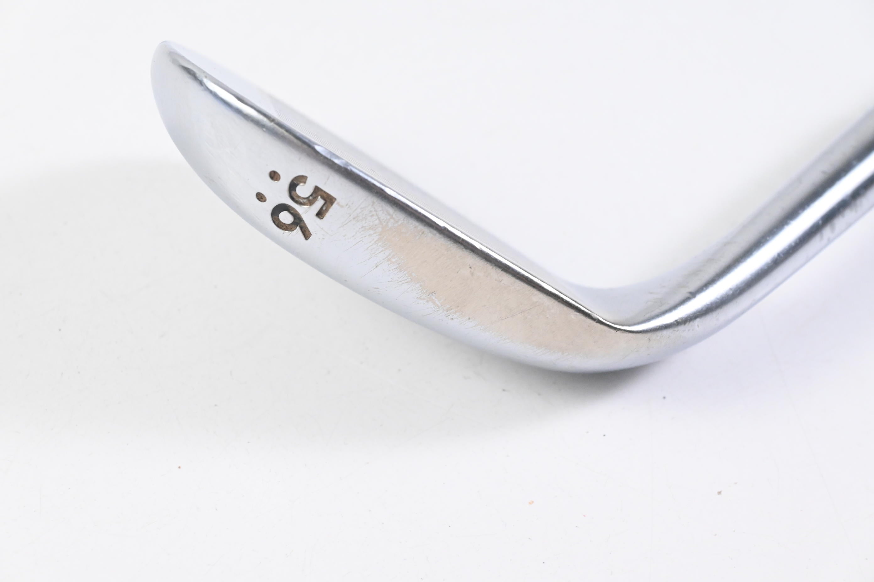 Cleveland 588 RTX Sand Wedge / 56 Degree / Wedge Flex Dynamic Gold Shaft