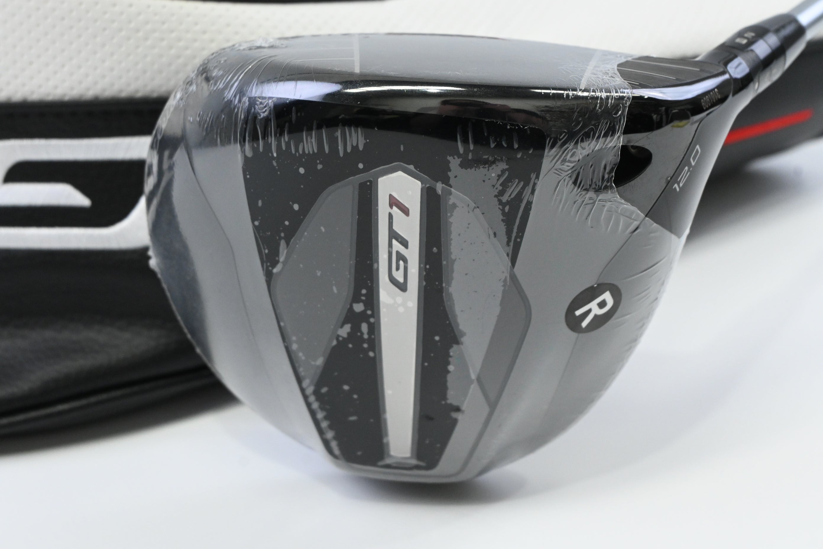 Titleist GT1 Driver / 12 Degree / Regular Flex Fujikura AirSpeeder 40 Shaft