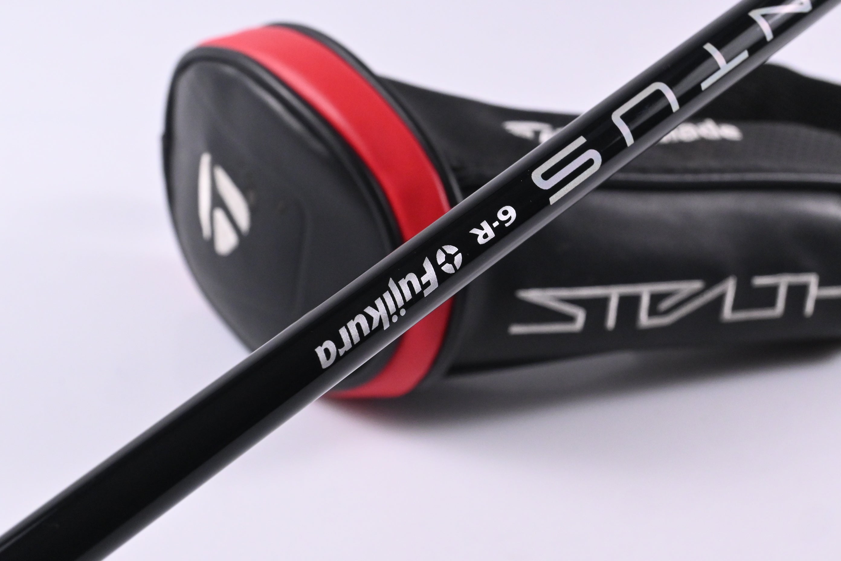 Left Hand Taylormade Stealth #4 Hybrid / 22 Degree / Regular Flex Ventus Red 6