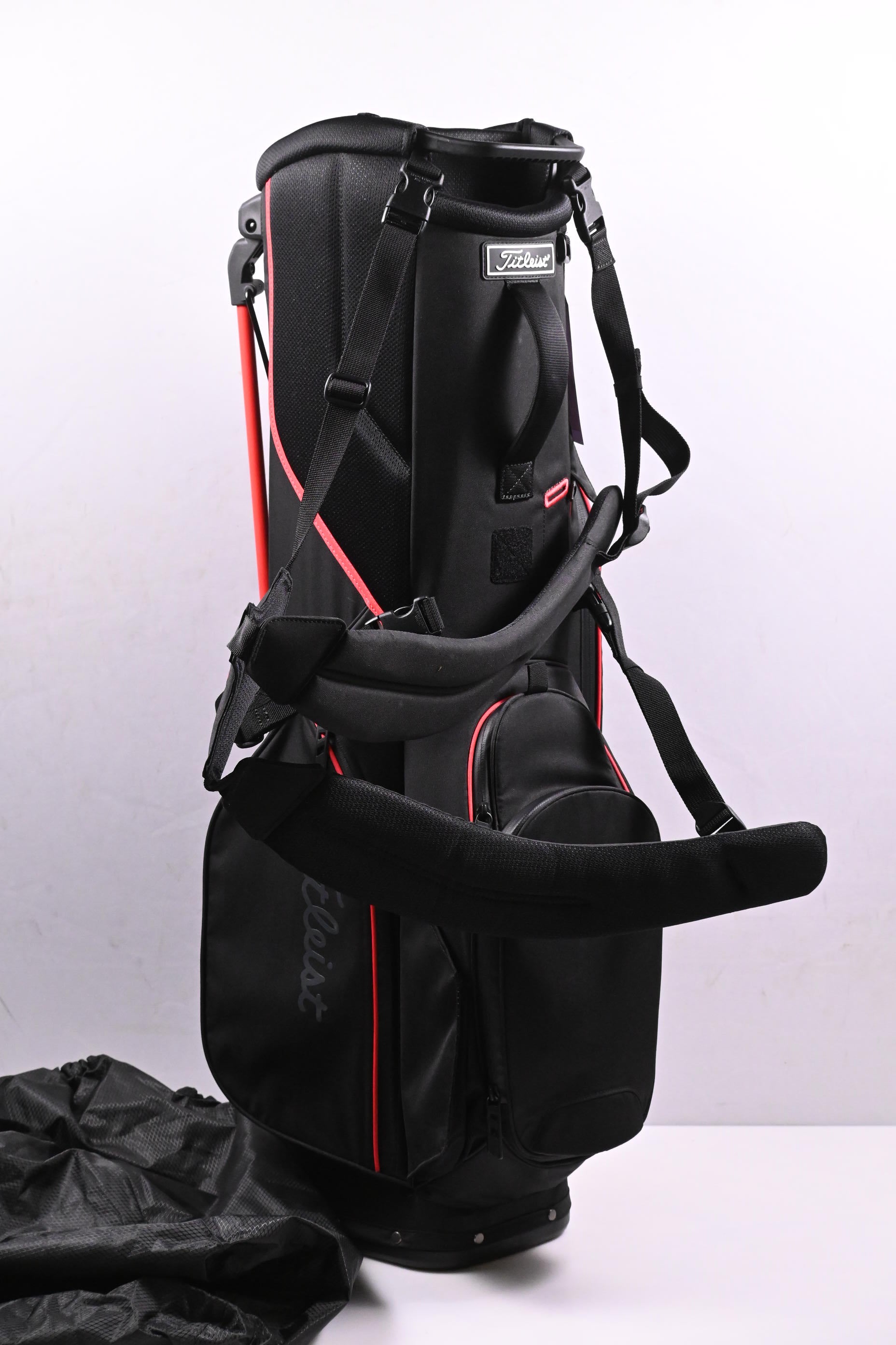 Titleist StaDry Stand Bag / 4-Way Divider / Black