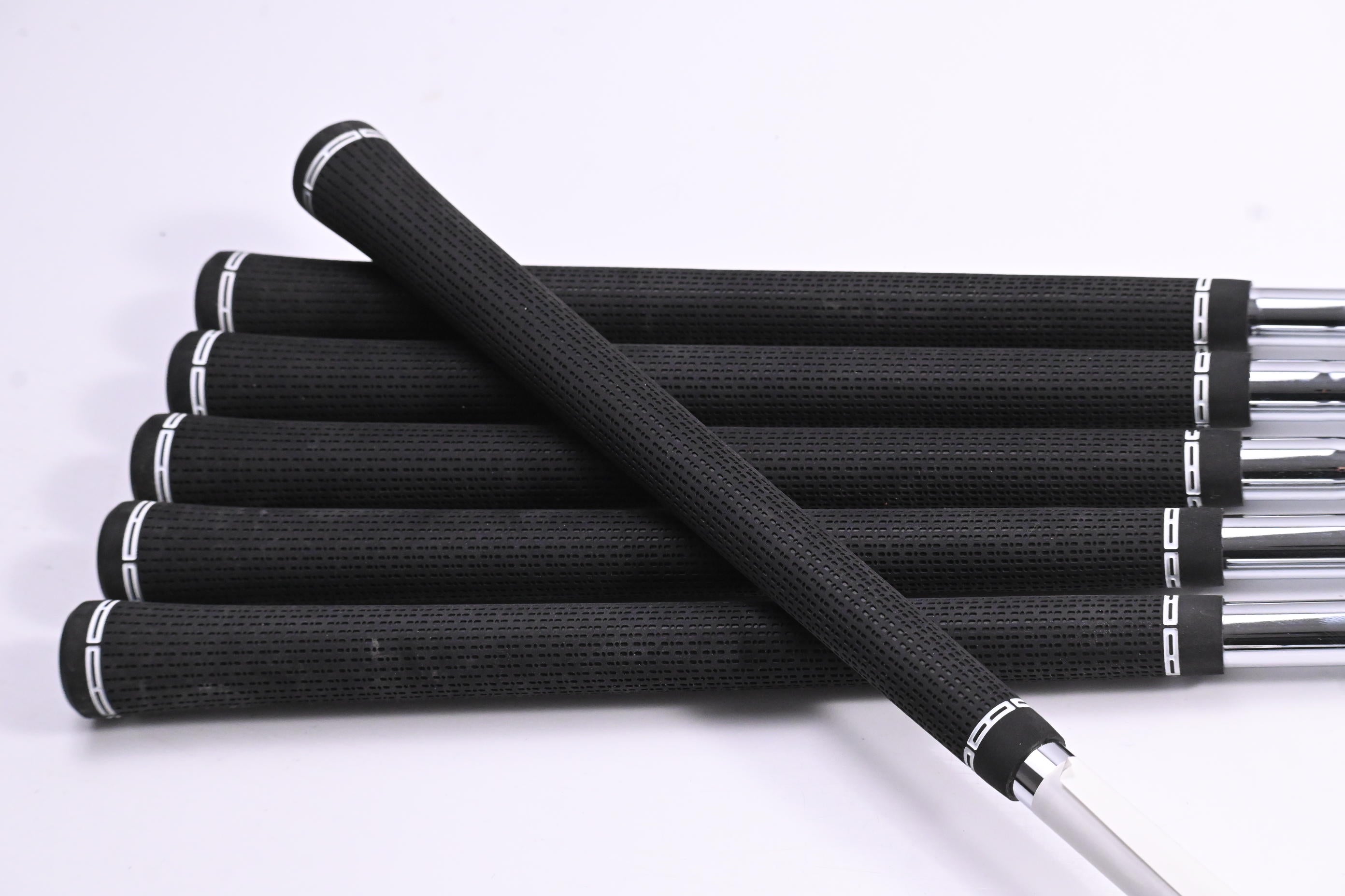 True Temper AMT Black R300 Iron Shafts / Regular Flex / Set of 6 / .355 Tip