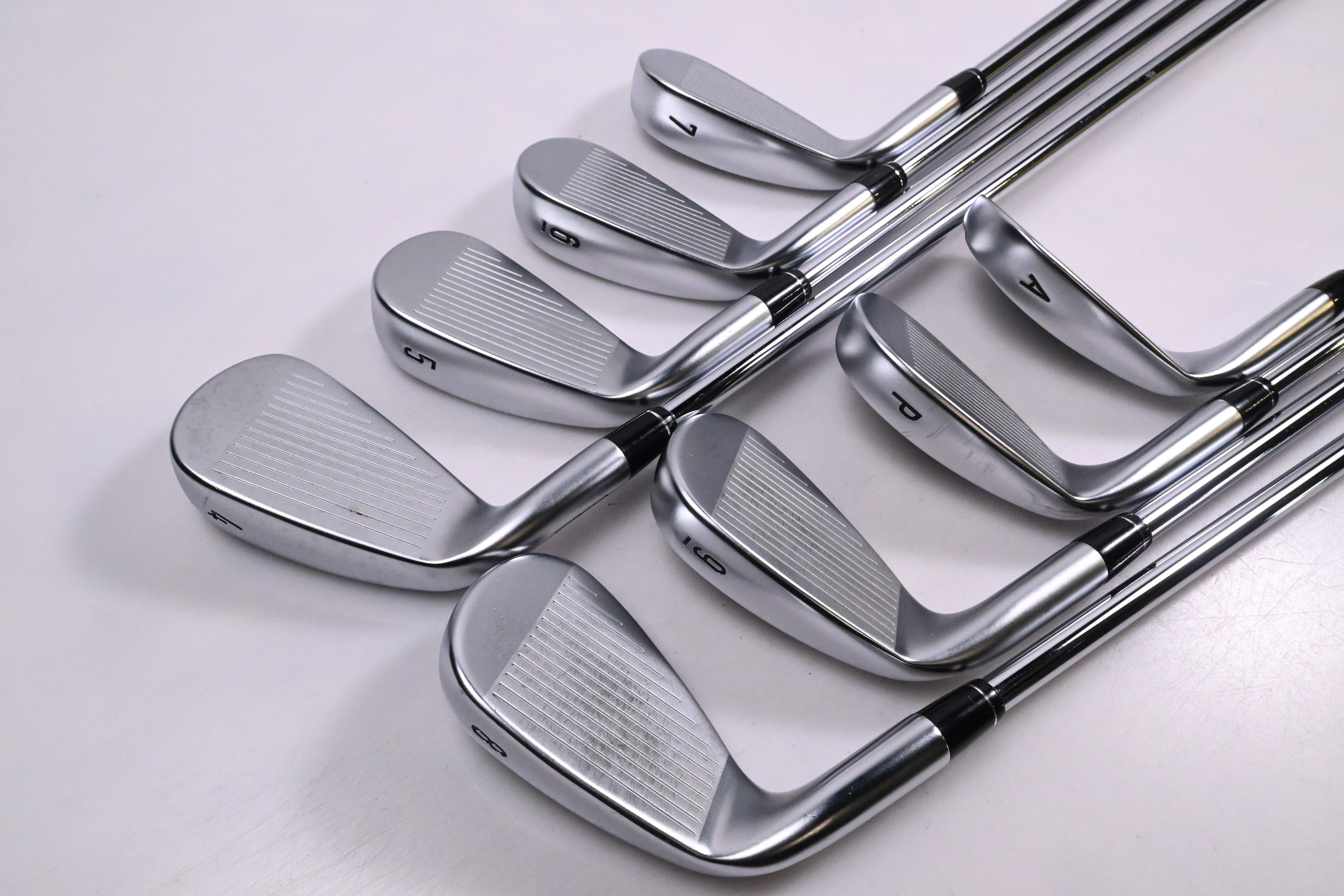 Callaway Apex DCB Irons / 4-PW+GW / Regular Flex Rifle Tour Flighted 105 Shafts