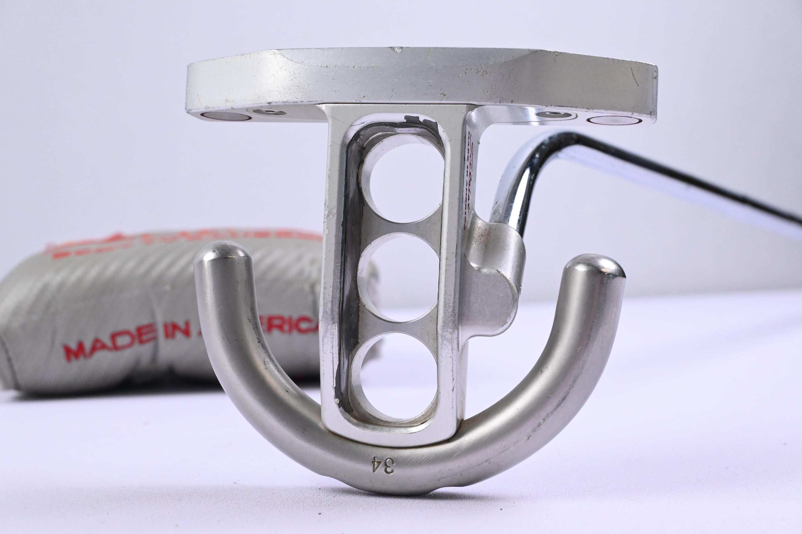 Scotty Cameron Futura Putter / 34 Inch