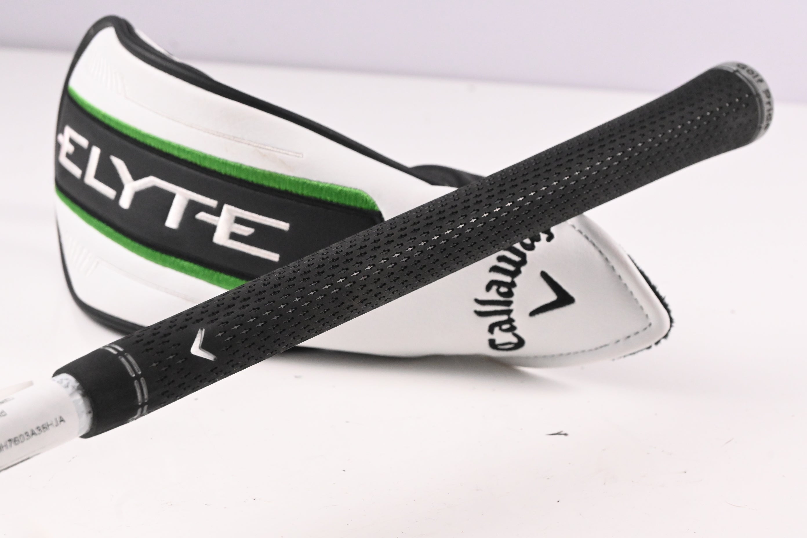 Callaway Elyte X #4 Hybrid / 21 Degree / Regular Flex Denali Charcoal 60 Shaft
