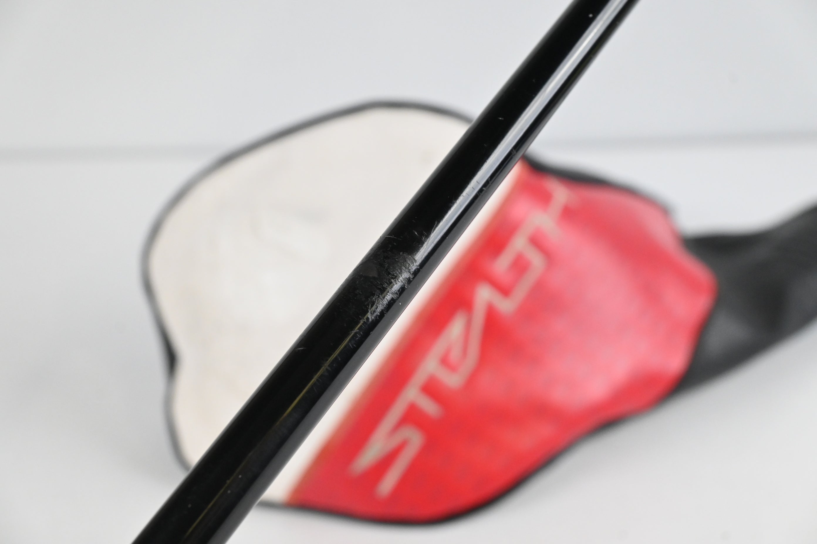 Taylormade Stealth 2 Plus Driver / 10.5 Degree / Regular Flex Kai'li Red 60 Shaft