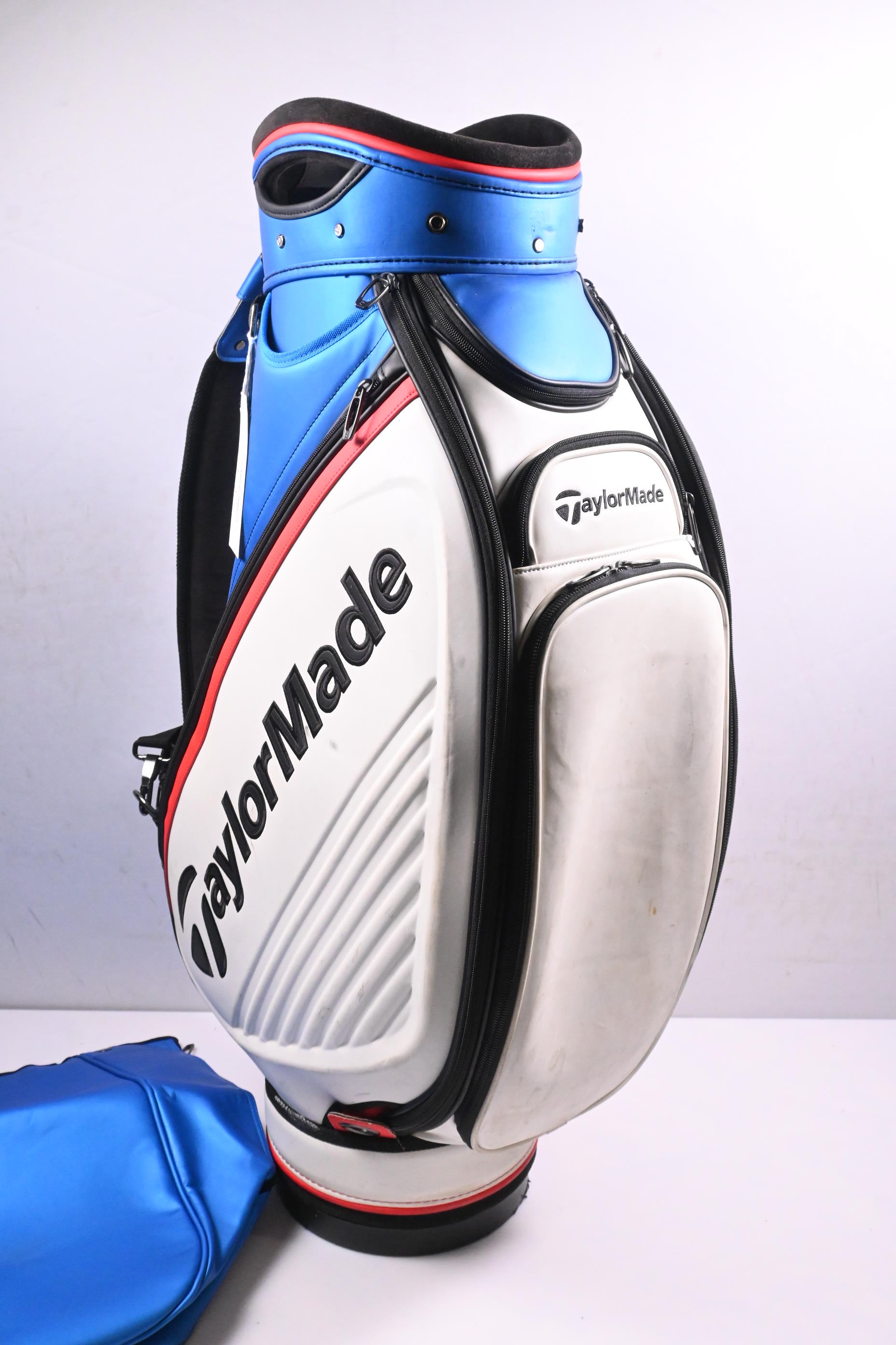 Taylormade 2018 Tour Staff Bag / 6-Way Divider / Blue, White & Red