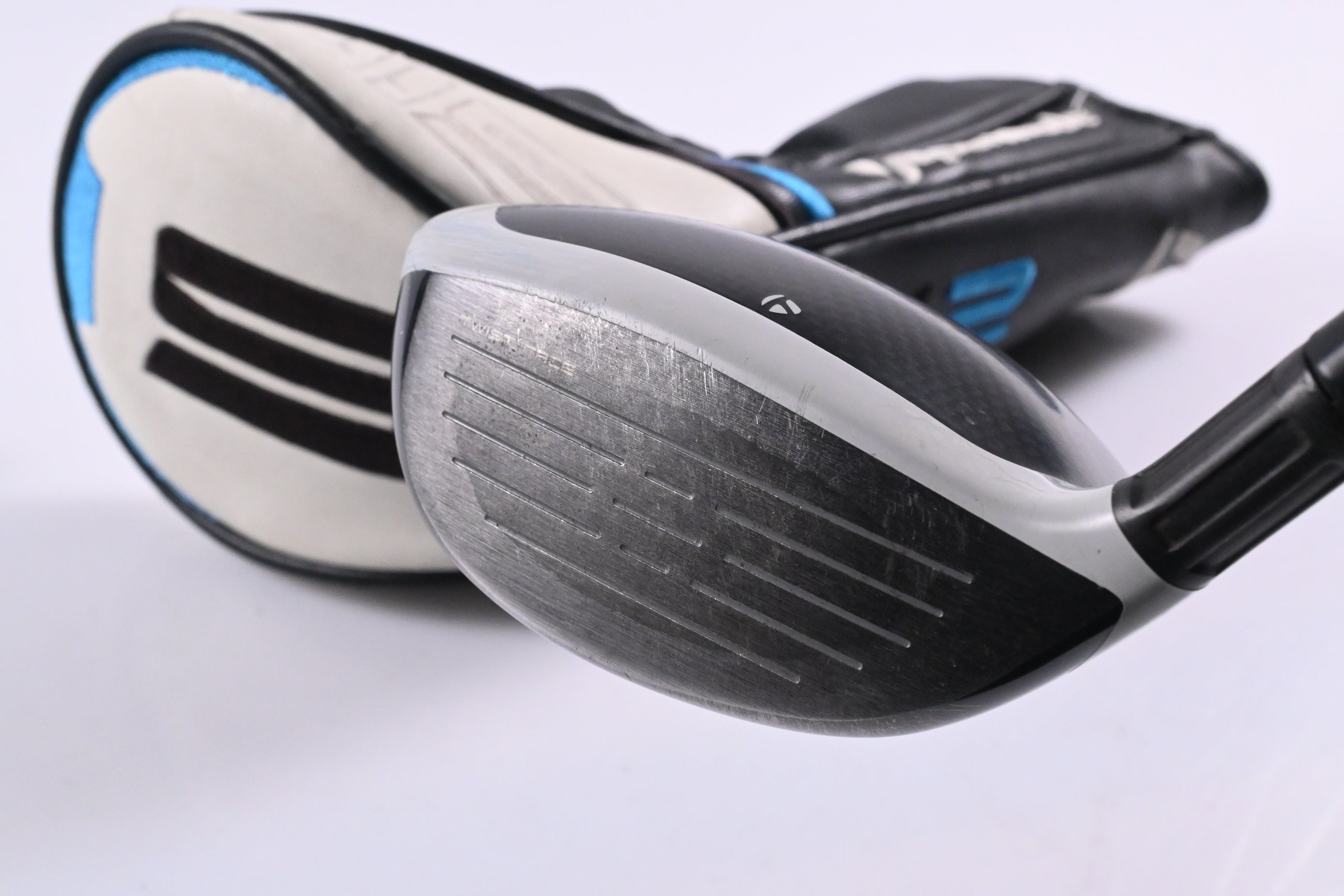 Taylormade SIM2 Max #3 Wood / 15 Degree / Regular Flex HZRDUS Red CB 60 Shaft