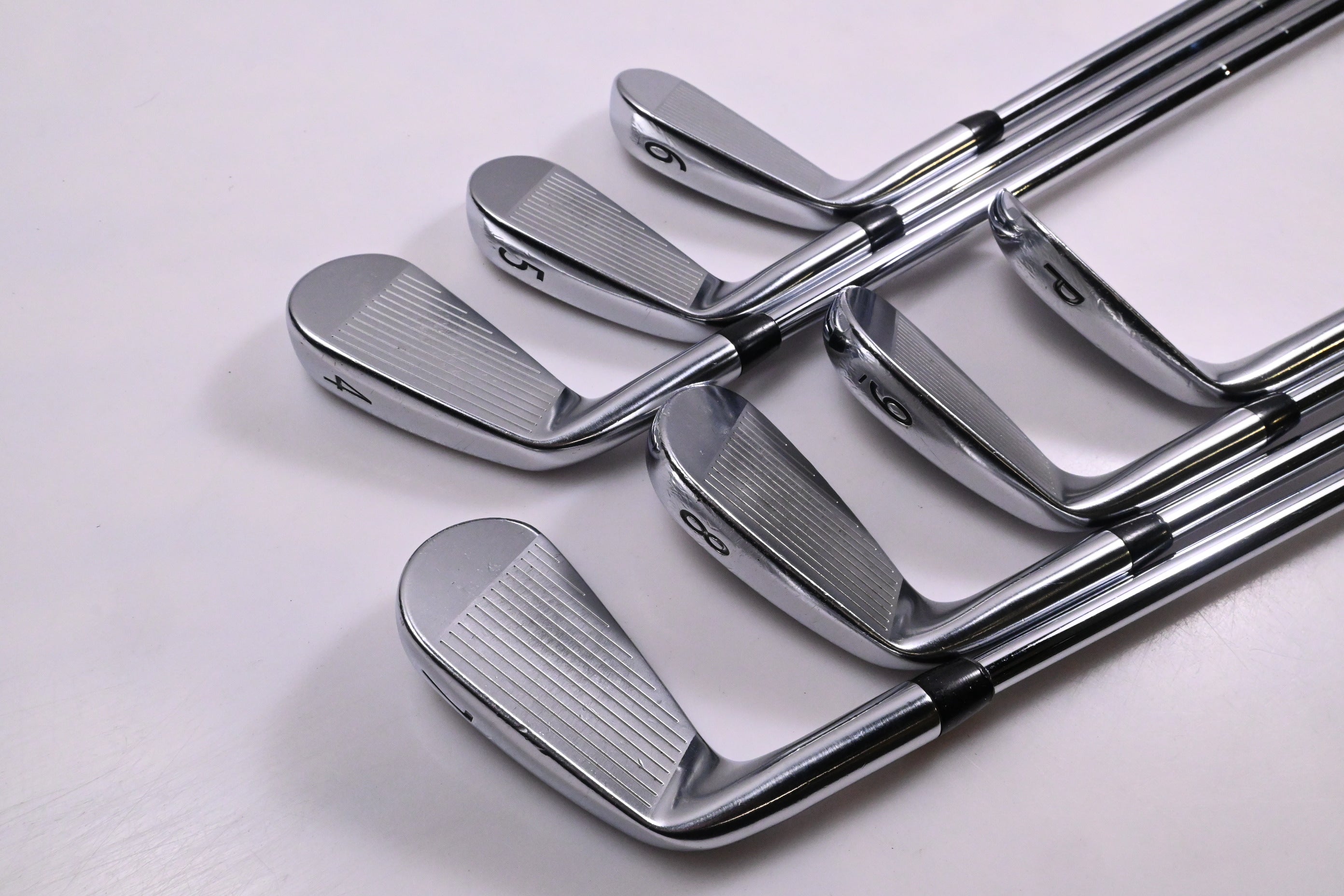 Titleist 718 AP2 Irons / 4-PW / Stiff Flex AMT Tour White S300 Shafts